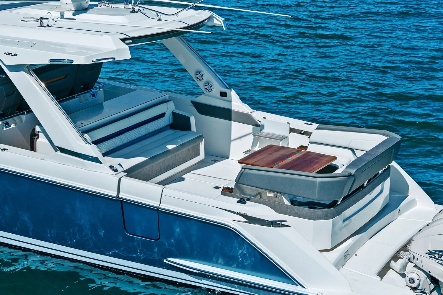 2021 Tiara Yachts 43 LS Image Thumbnail #6