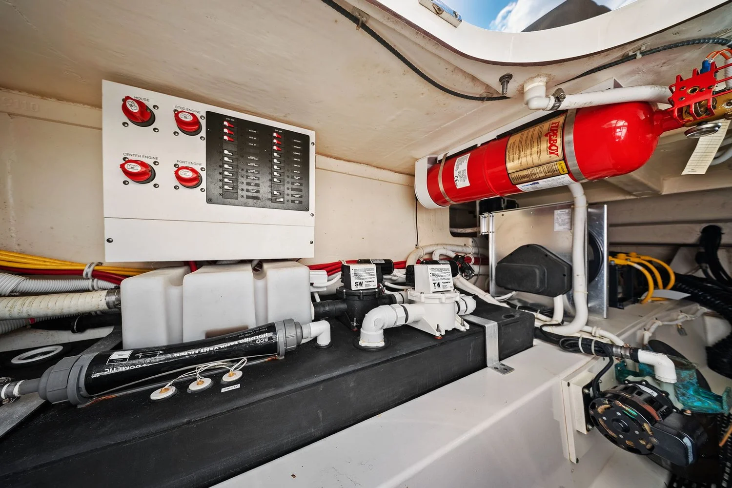 2021 Tiara Yachts 43 LS Image Thumbnail #52