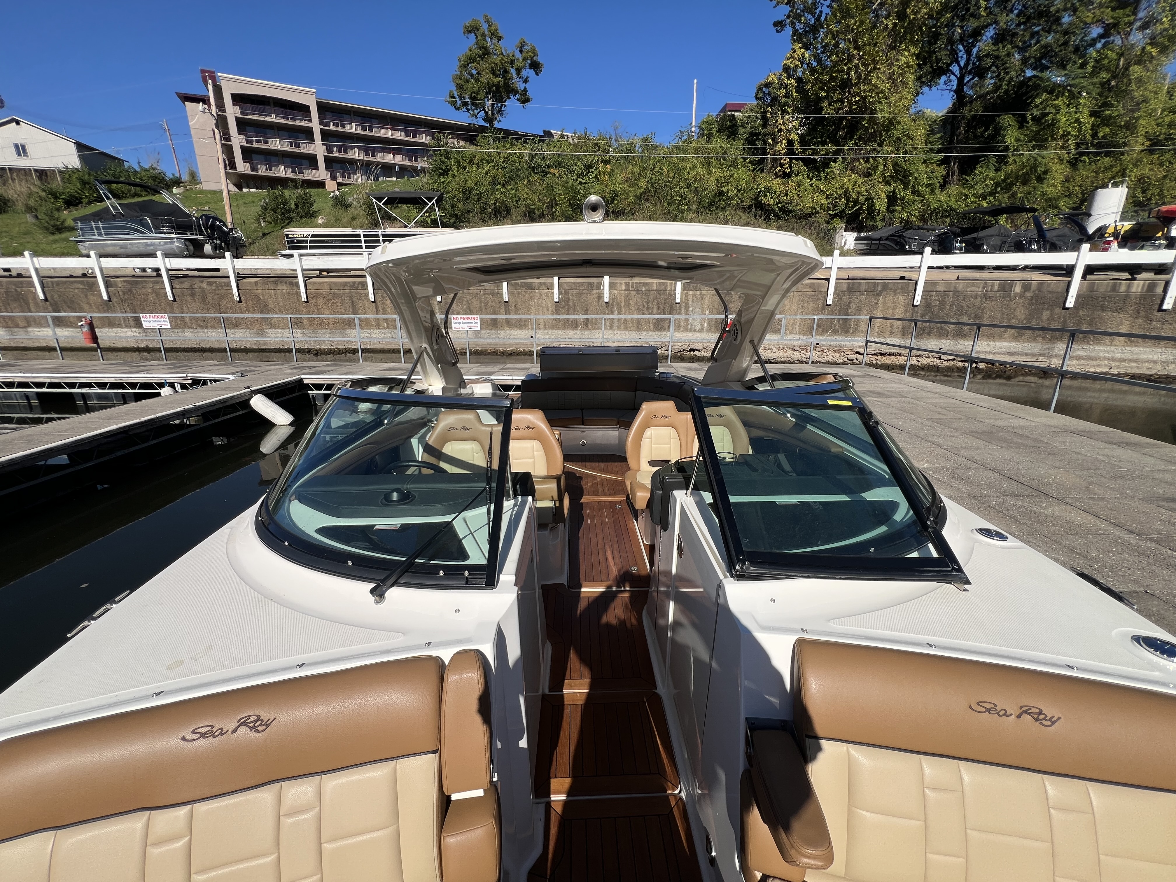 2015 Sea Ray 350 SLX Image Thumbnail #15