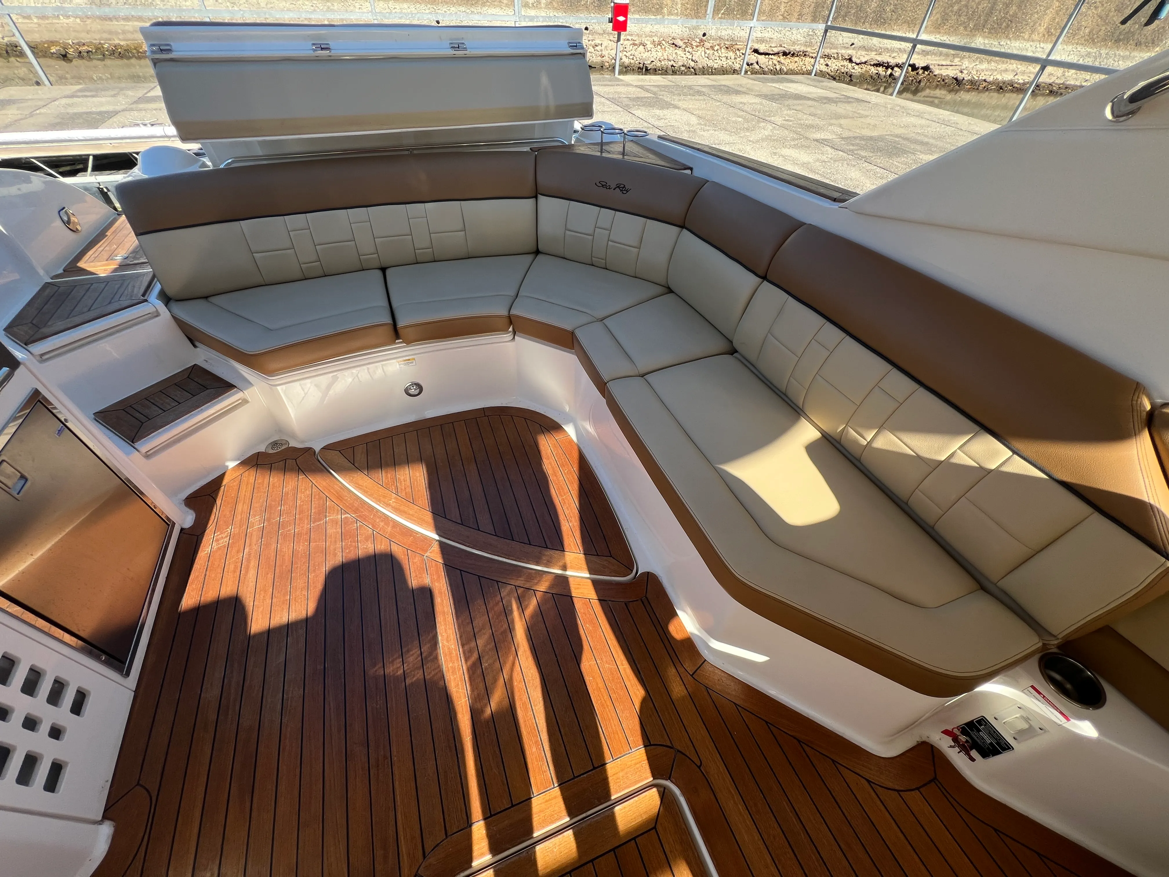 2015 Sea Ray 350 SLX Image Thumbnail #23