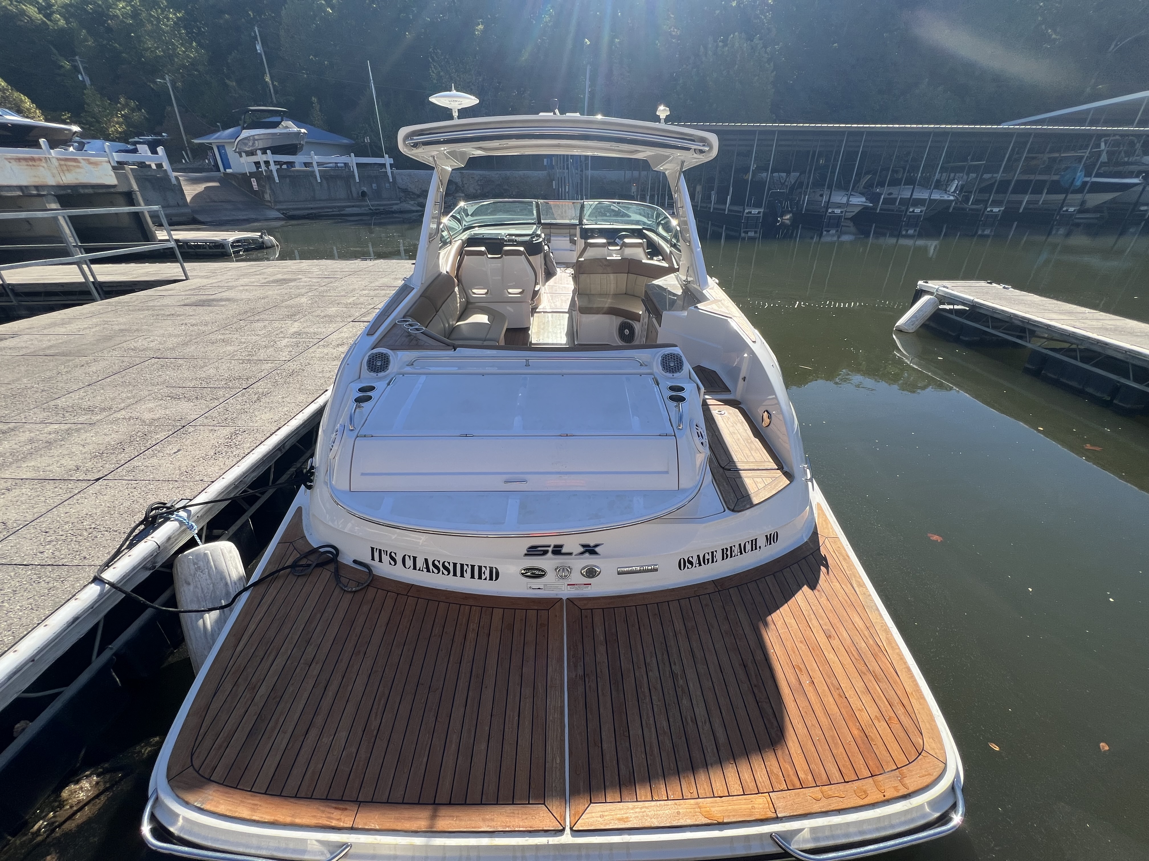 2015 Sea Ray 350 SLX Image Thumbnail #12