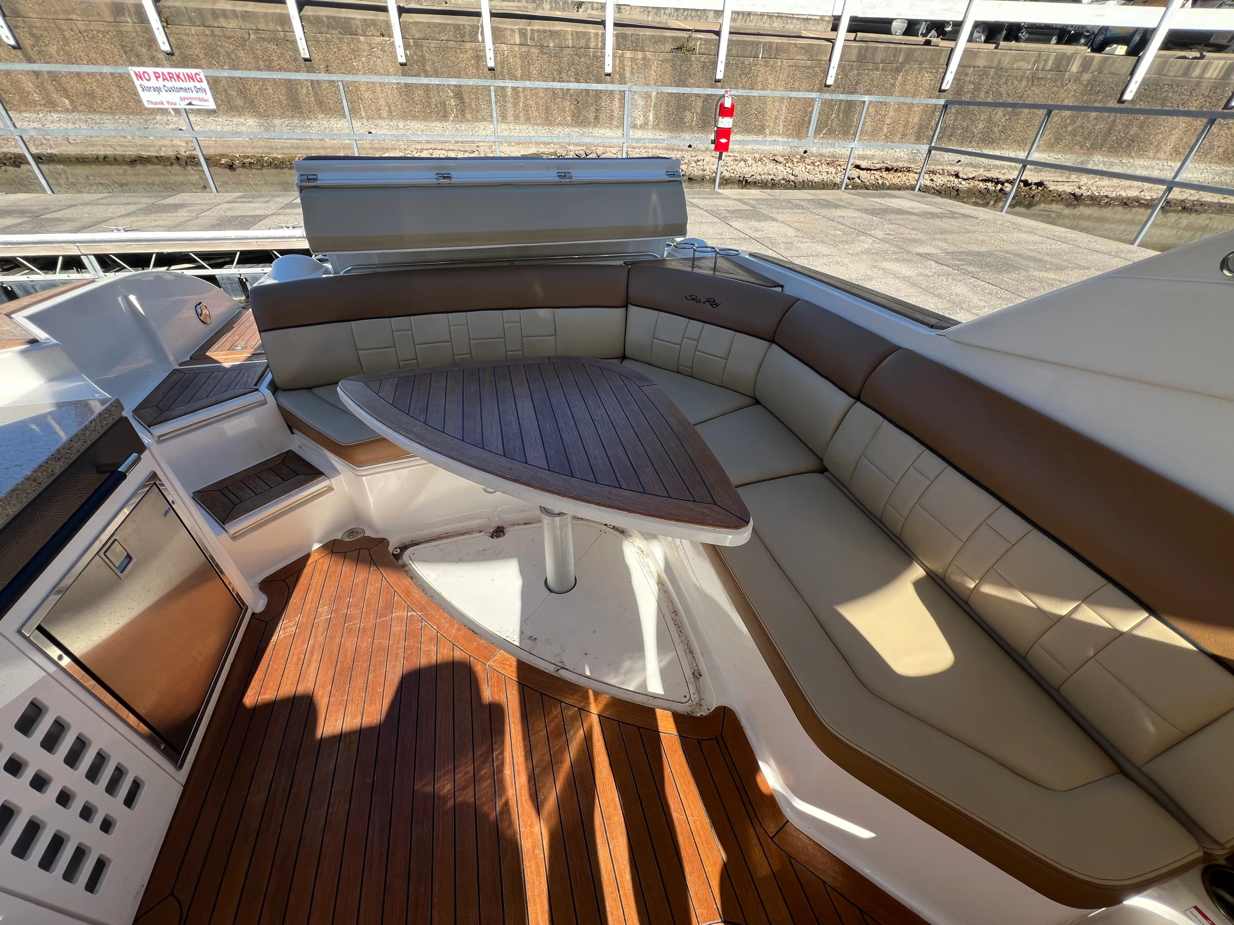 2015 Sea Ray 350 SLX Image Thumbnail #24