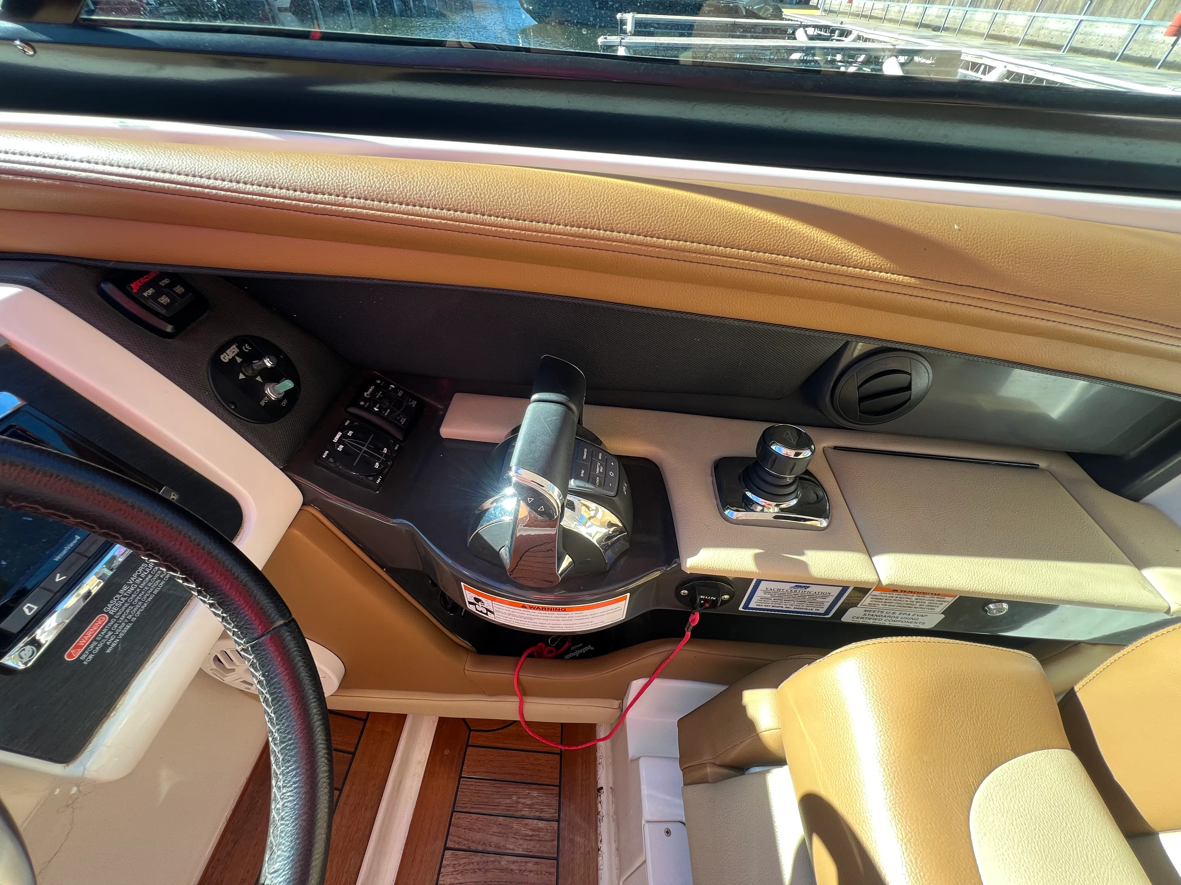 2015 Sea Ray 350 SLX Image Thumbnail #16