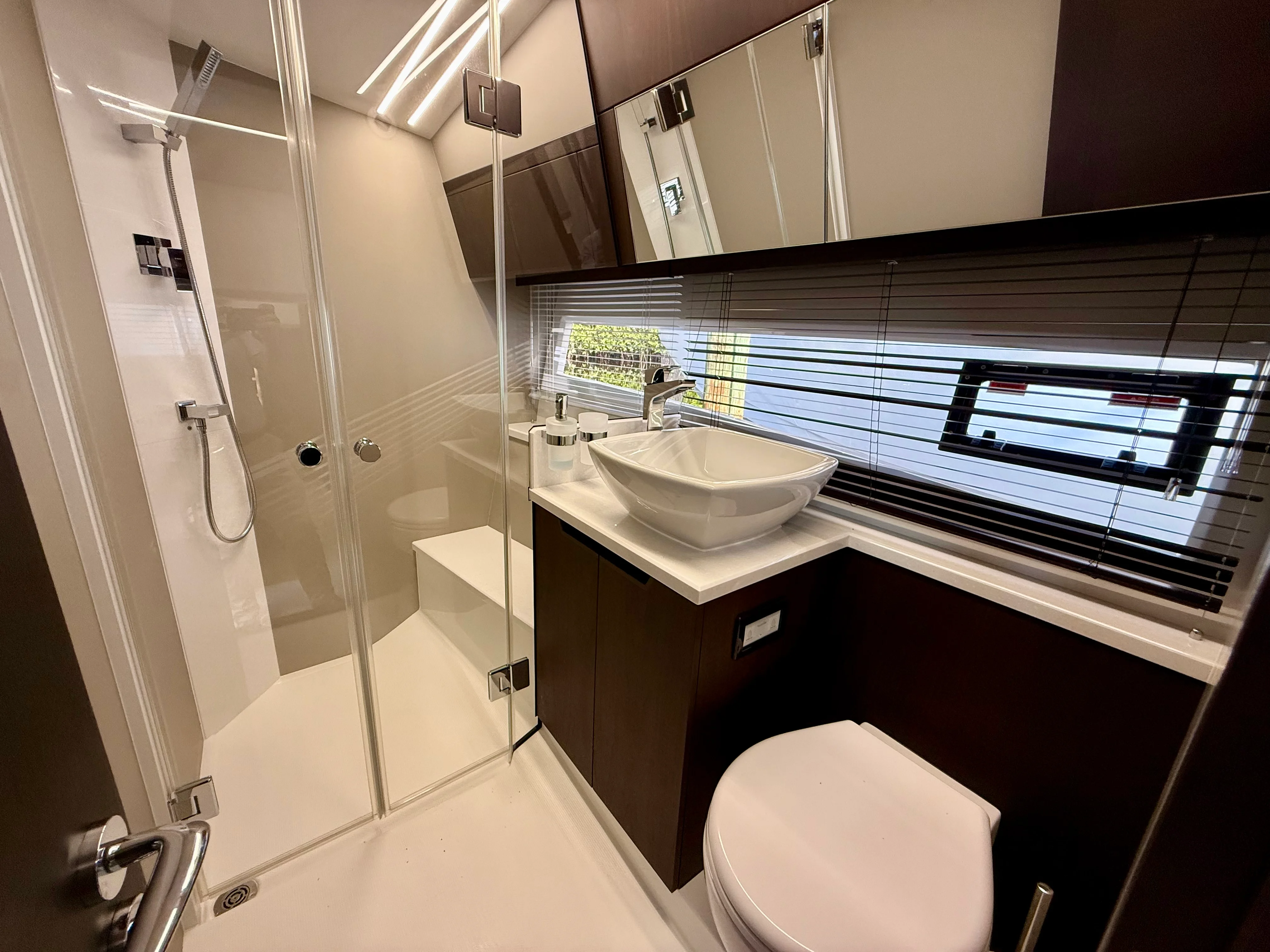 2024 Galeon 425 HTS Image Thumbnail #48