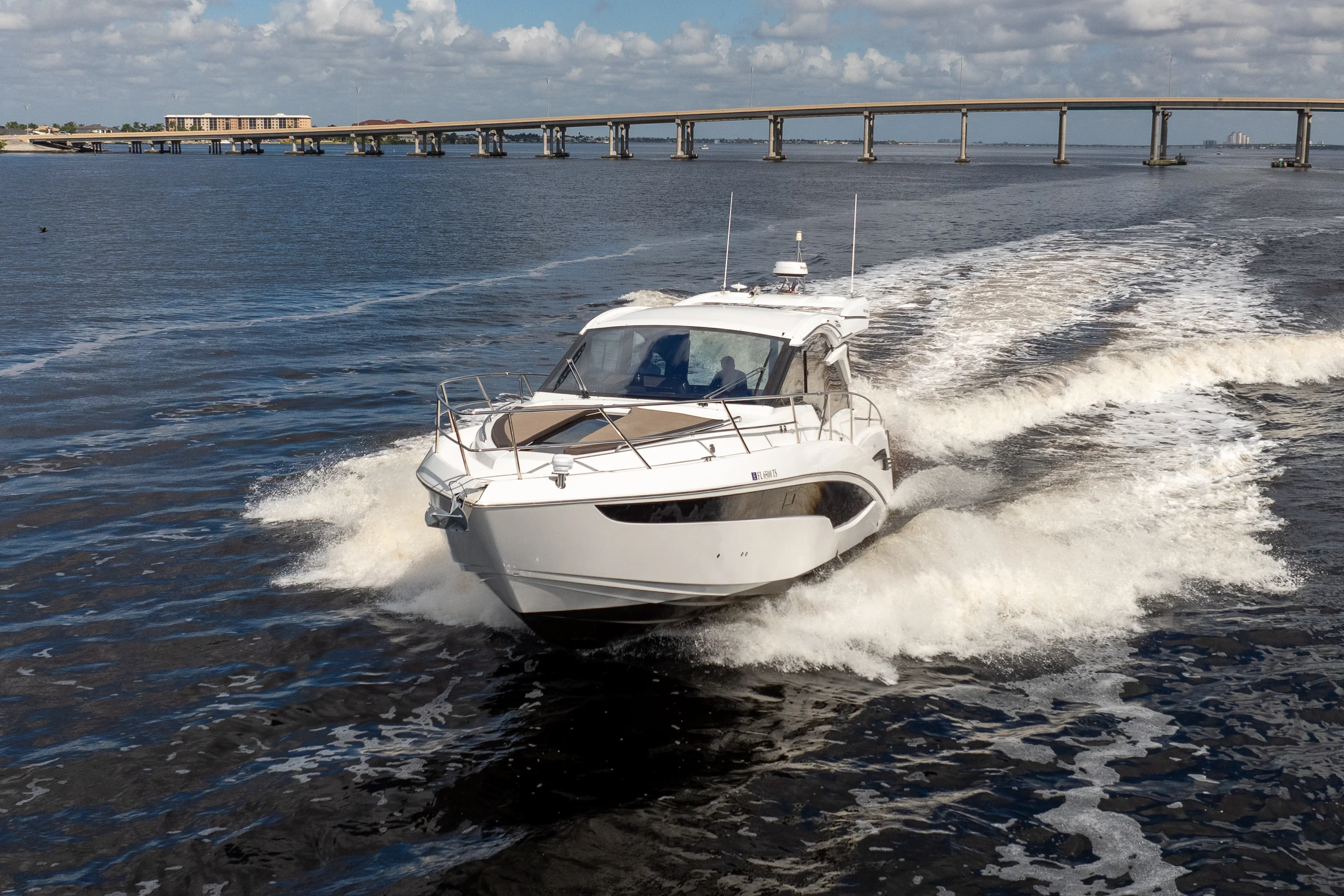 2024 Galeon 425 HTS Image Thumbnail #2