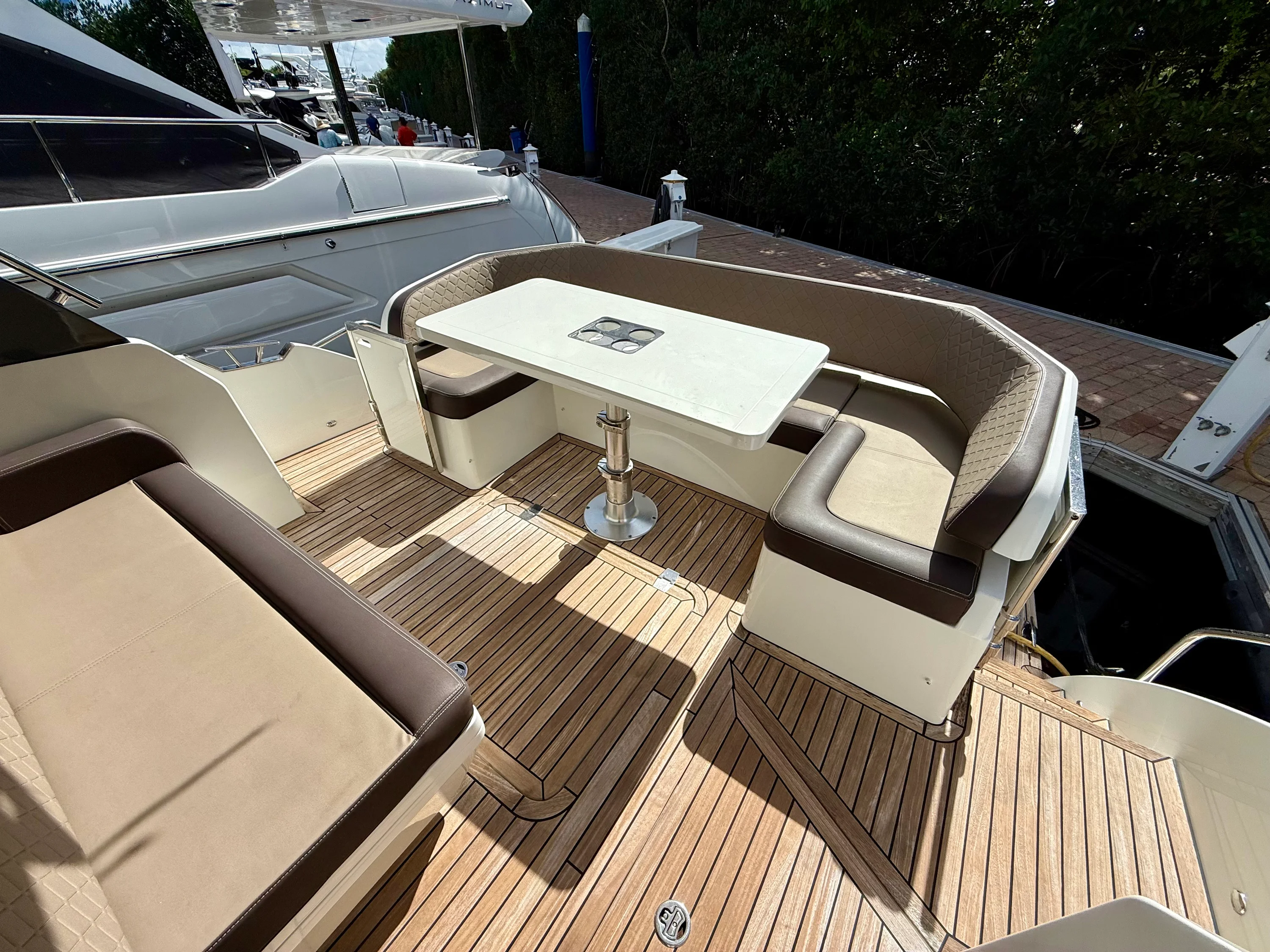 2024 Galeon 425 HTS Image Thumbnail #16