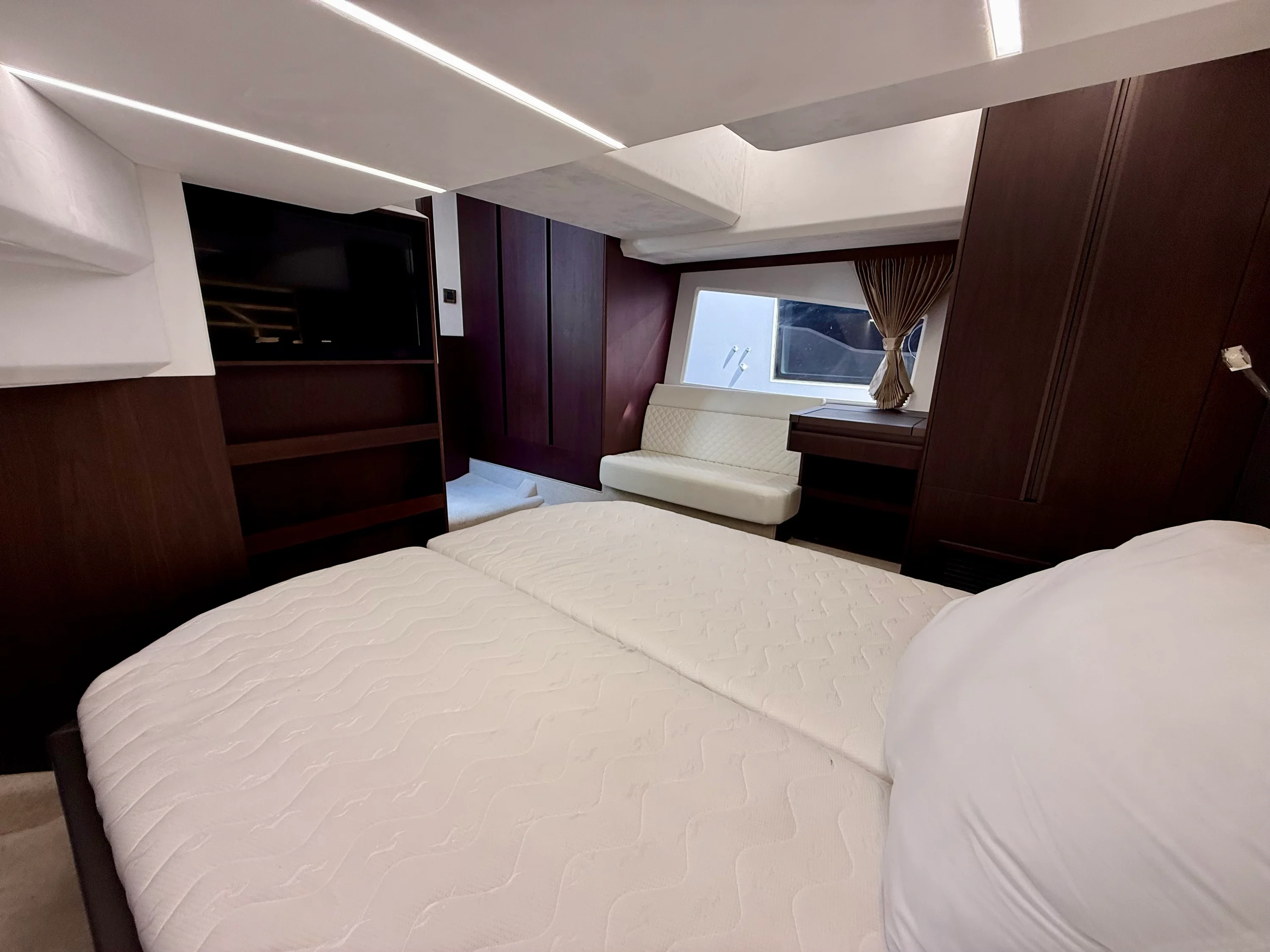 2024 Galeon 425 HTS Image Thumbnail #46