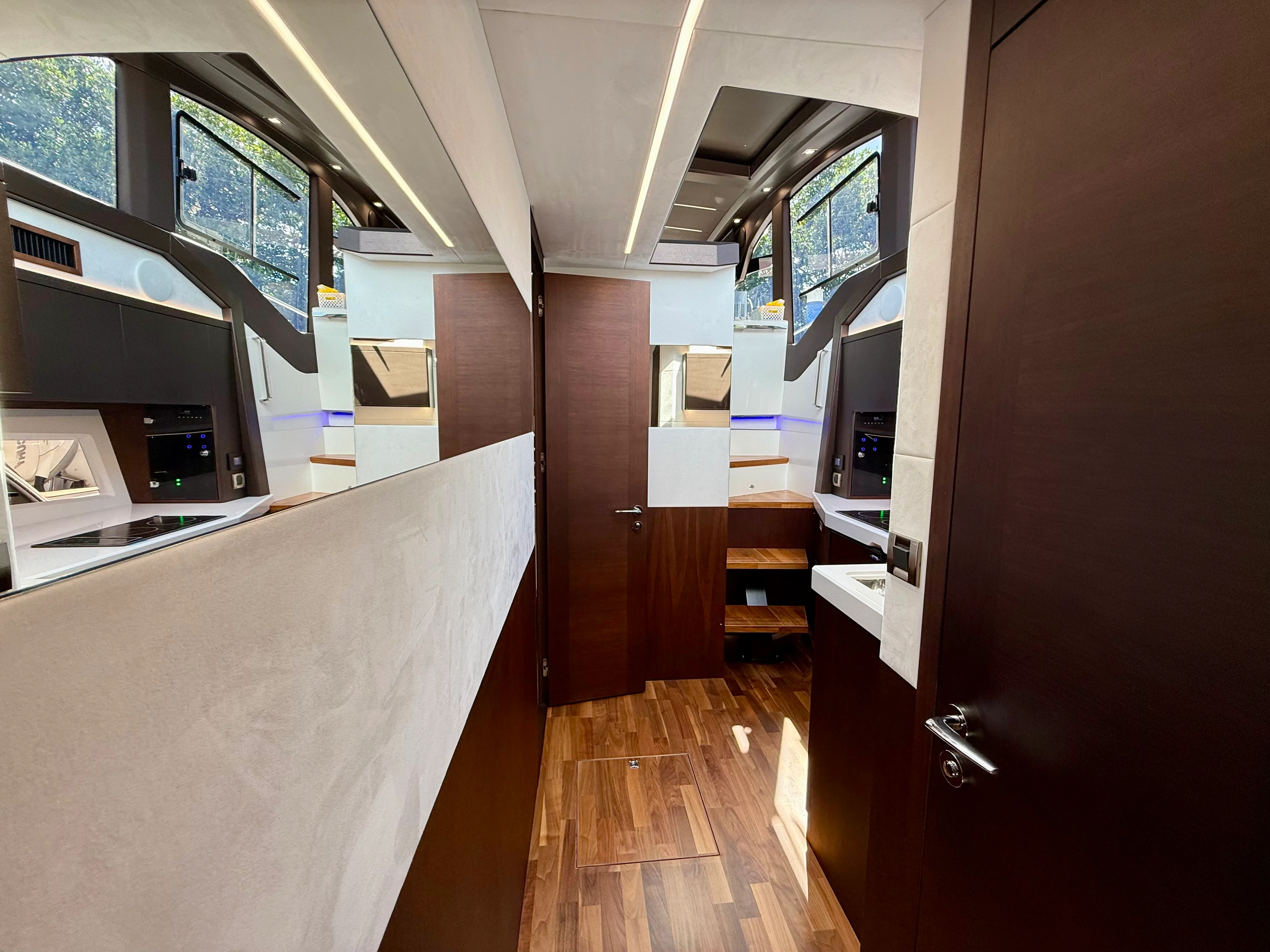 2024 Galeon 425 HTS Image Thumbnail #52