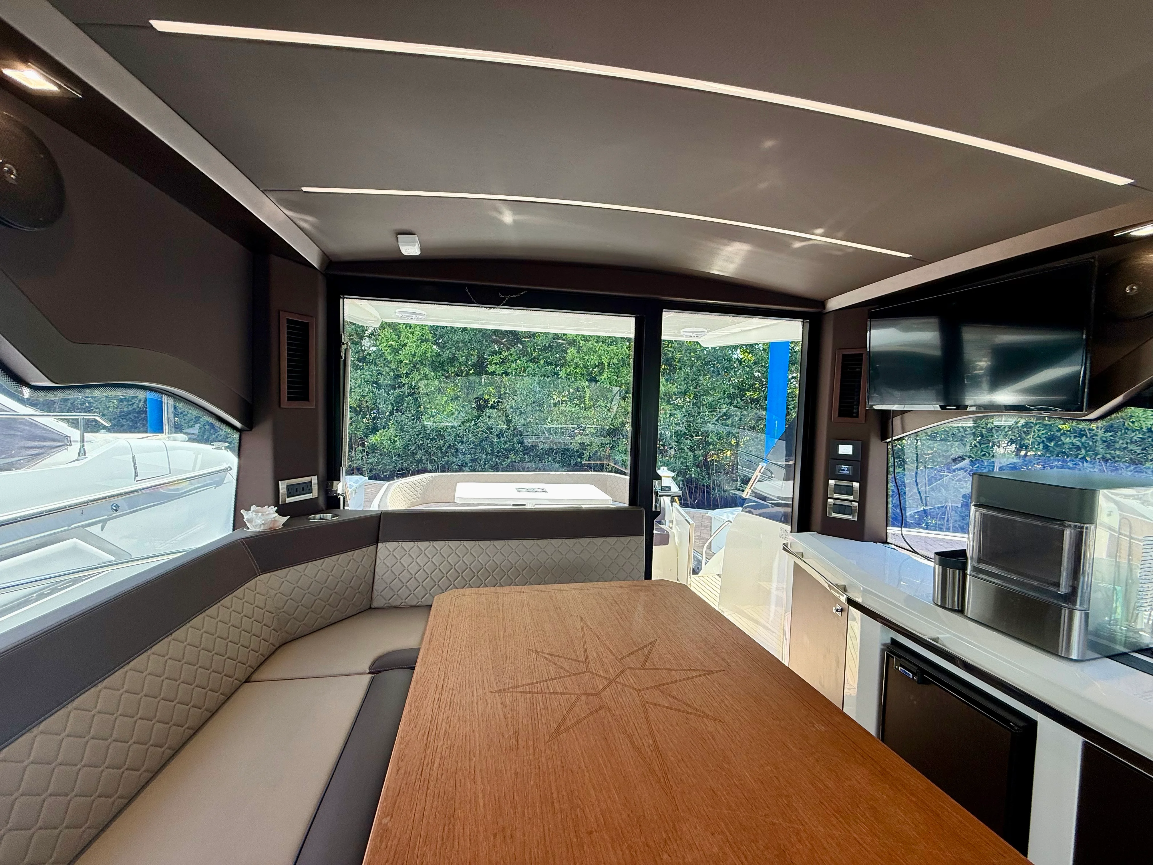 2024 Galeon 425 HTS Image Thumbnail #31