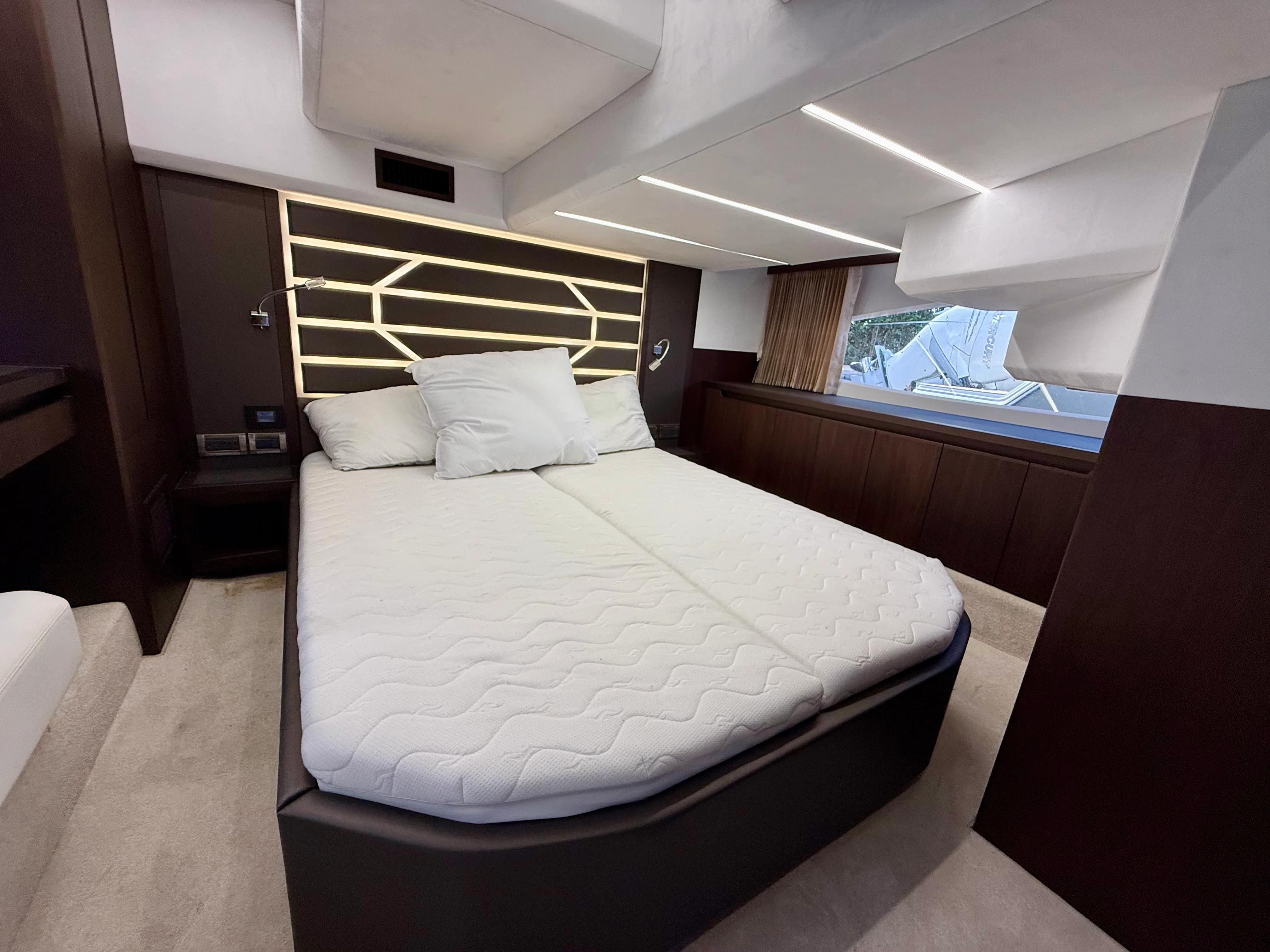 2024 Galeon 425 HTS Image Thumbnail #43