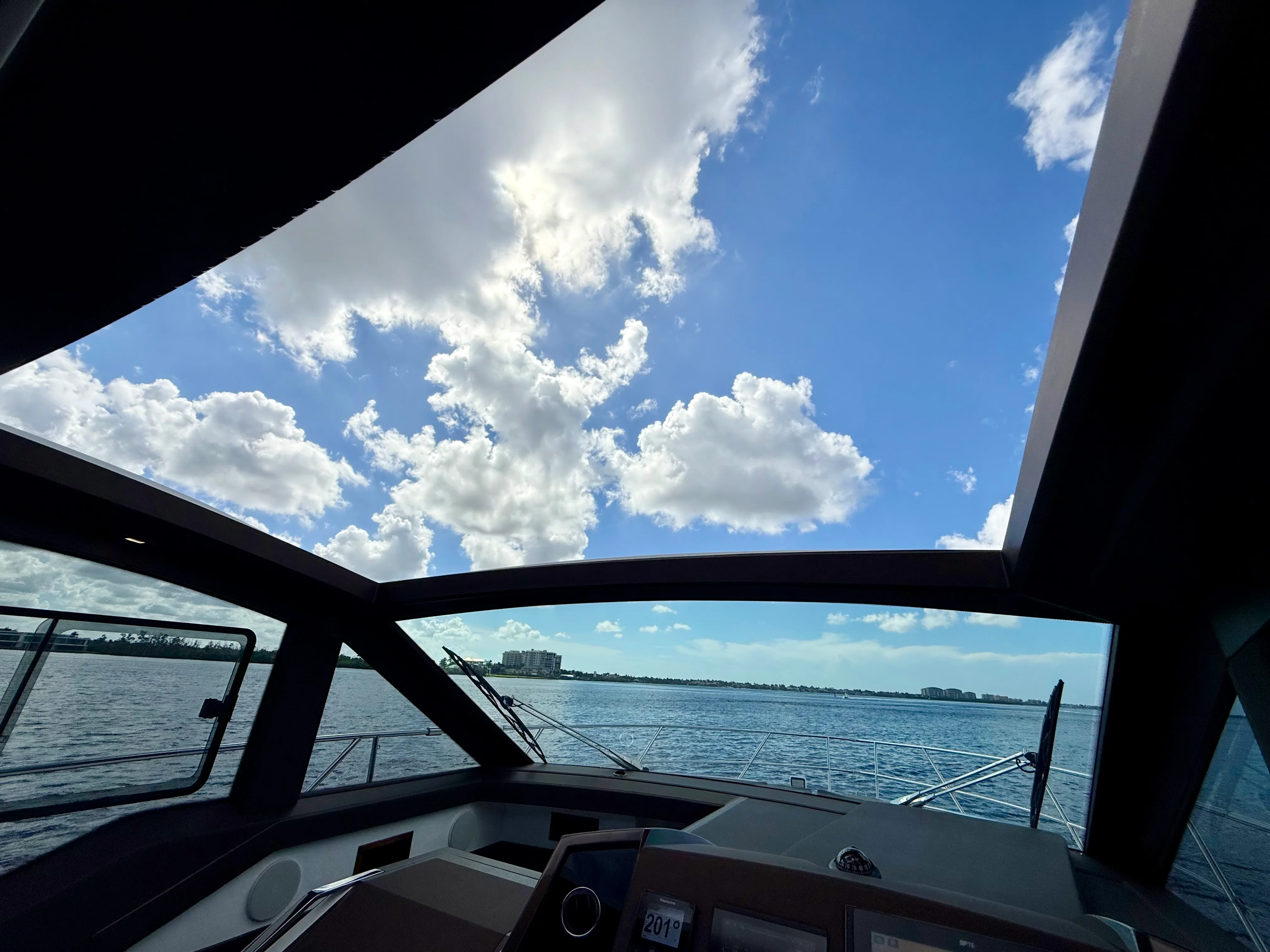 2024 Galeon 425 HTS Image Thumbnail #38