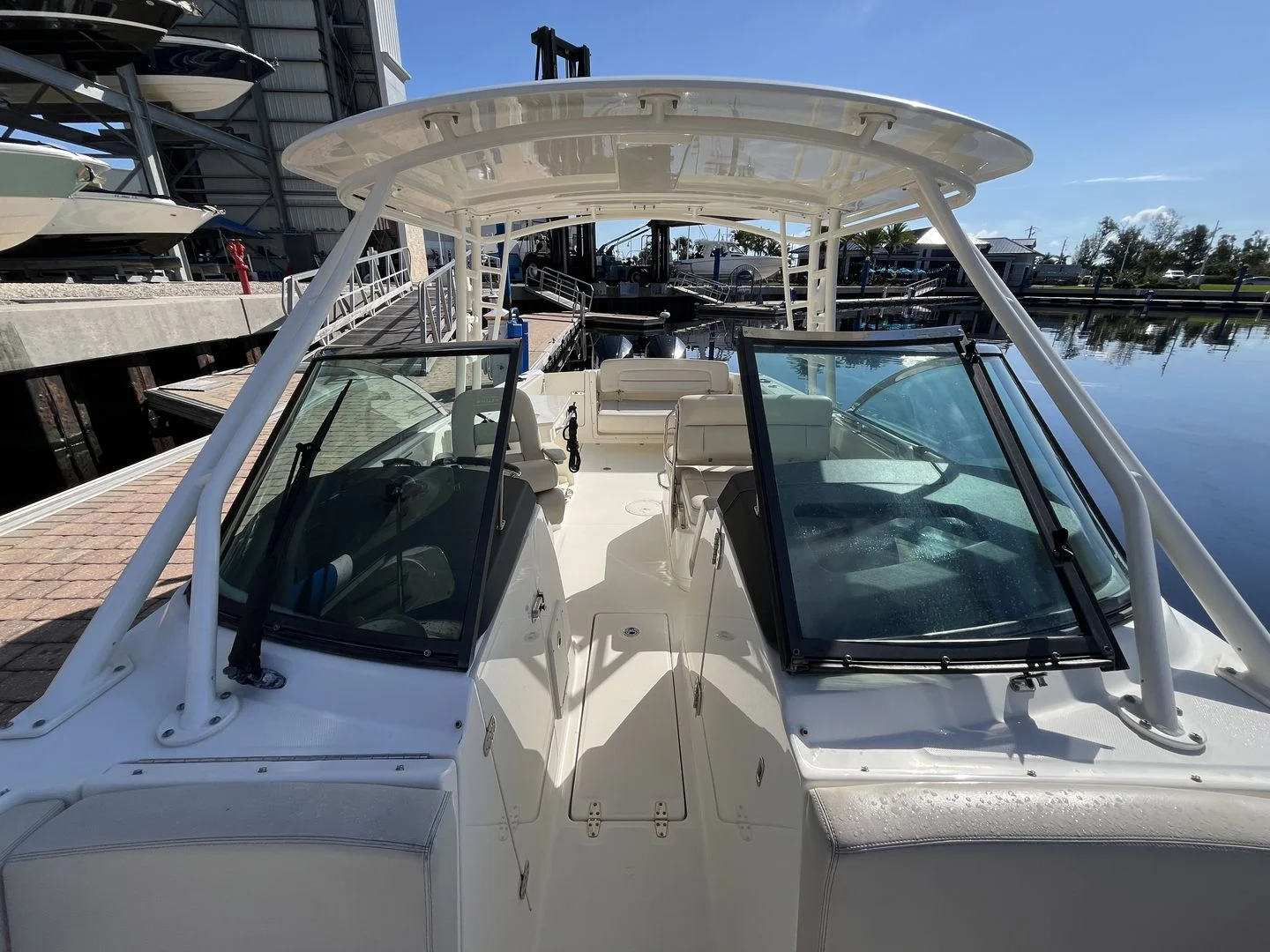 2019 Boston Whaler 270 VANTAGE Image Thumbnail #31