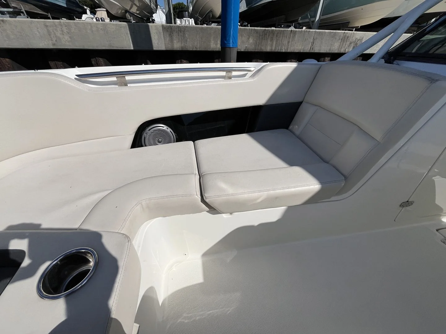 2019 Boston Whaler 270 VANTAGE Image Thumbnail #30