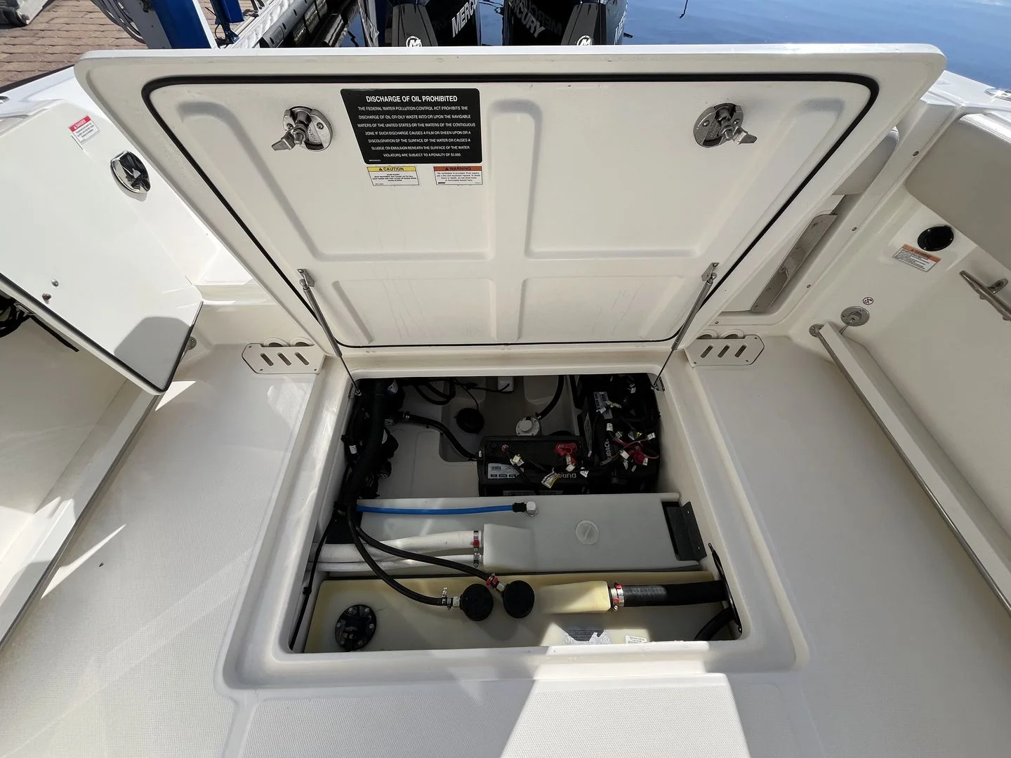 2019 Boston Whaler 270 VANTAGE Image Thumbnail #10