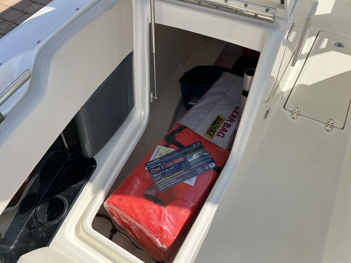 2019 Boston Whaler 270 VANTAGE Image Thumbnail #28