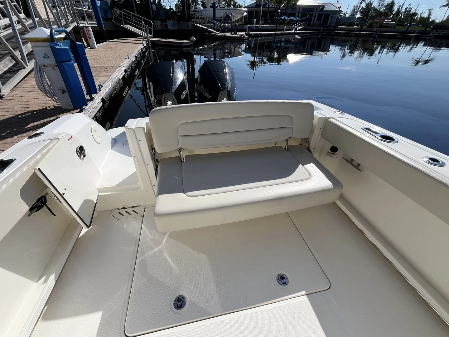 2019 Boston Whaler 270 VANTAGE Image Thumbnail #7