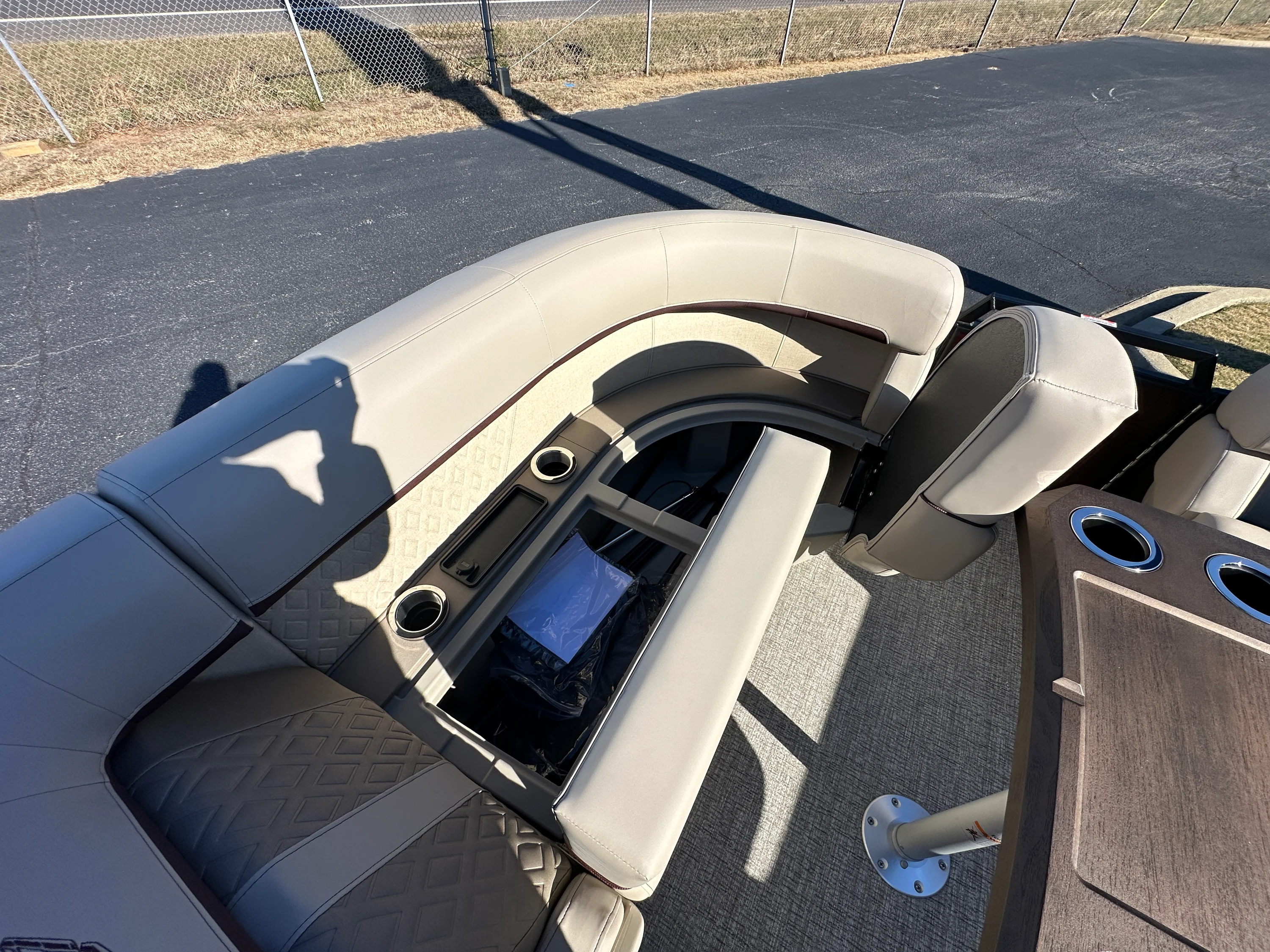 2026 Bennington 23MSL Image Thumbnail #8