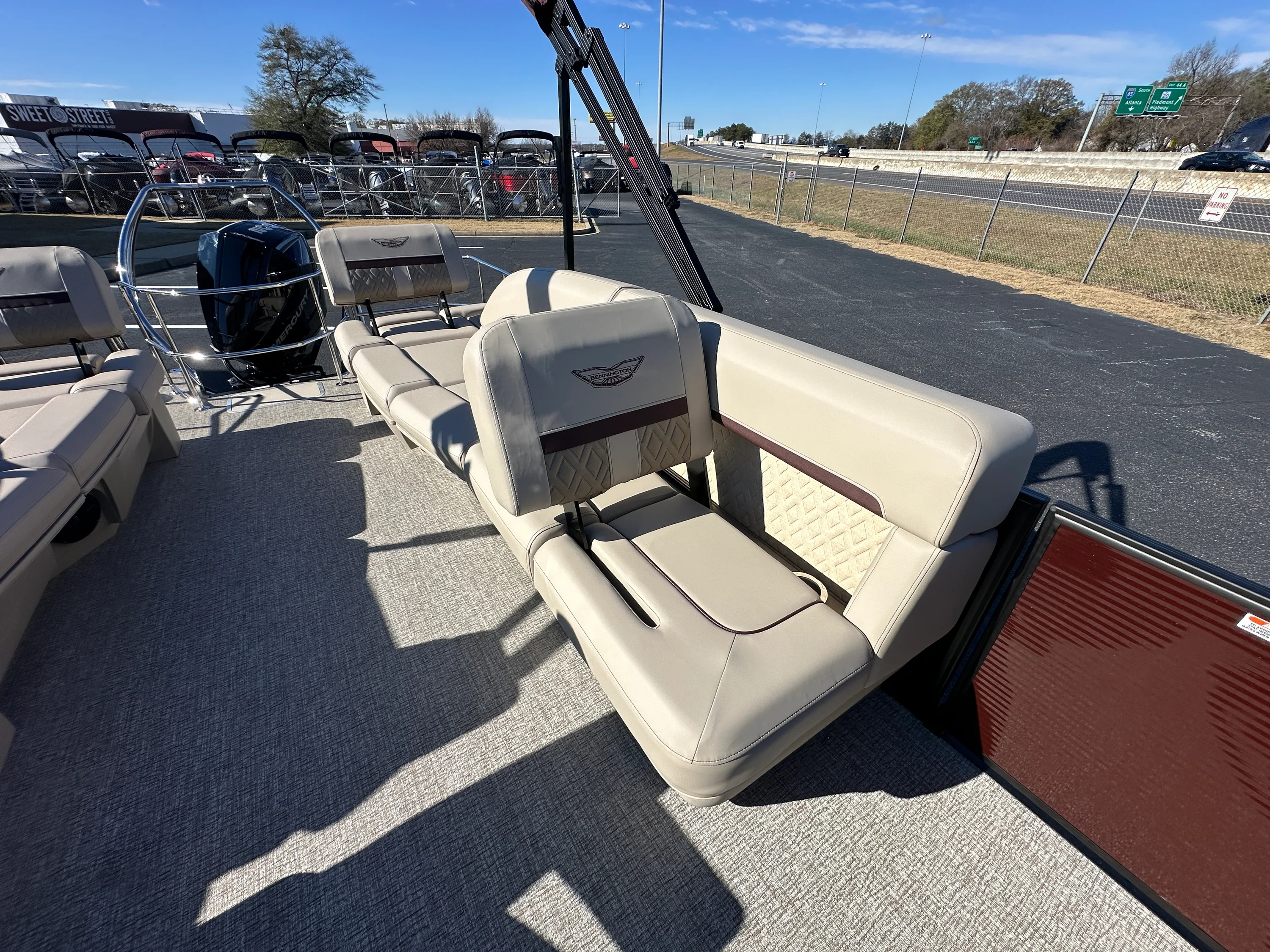 2026 Bennington 23MSL Image Thumbnail #23