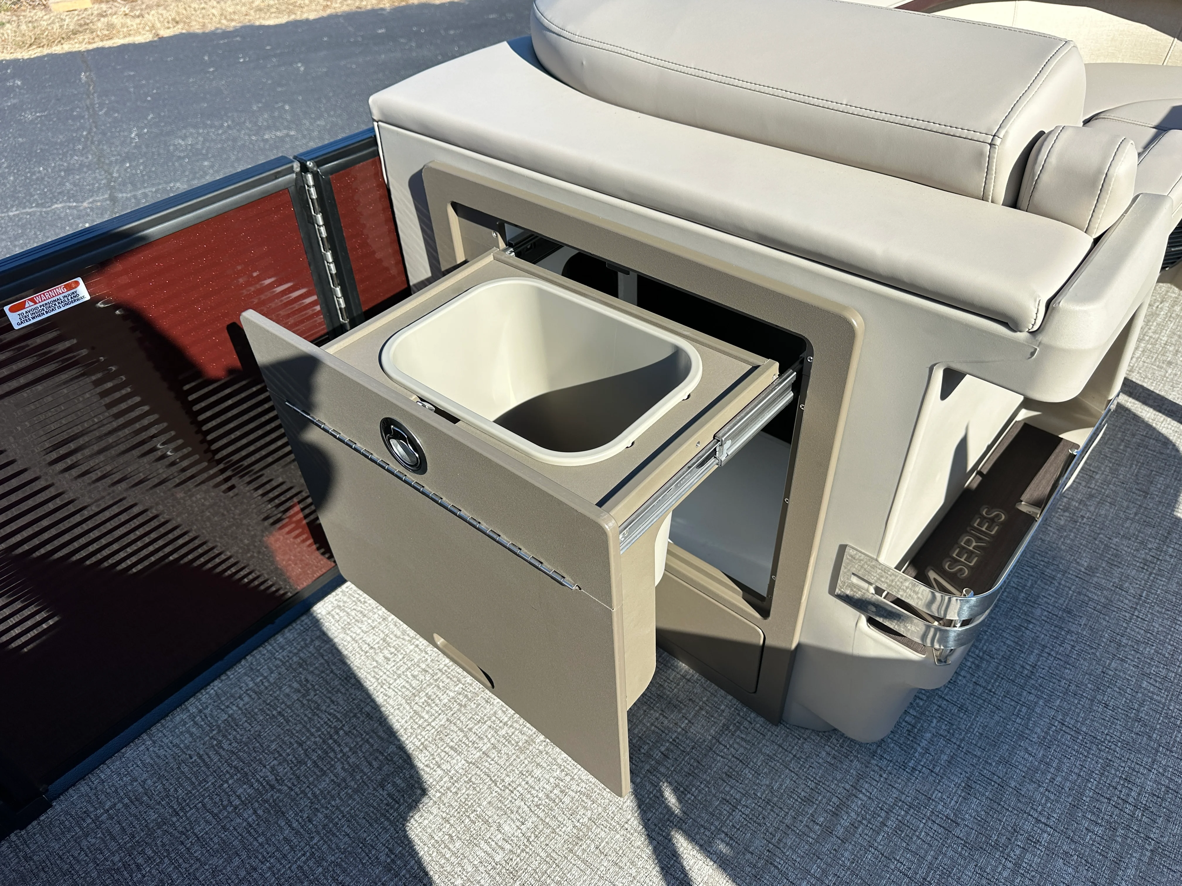 2026 Bennington 23MSL Image Thumbnail #15