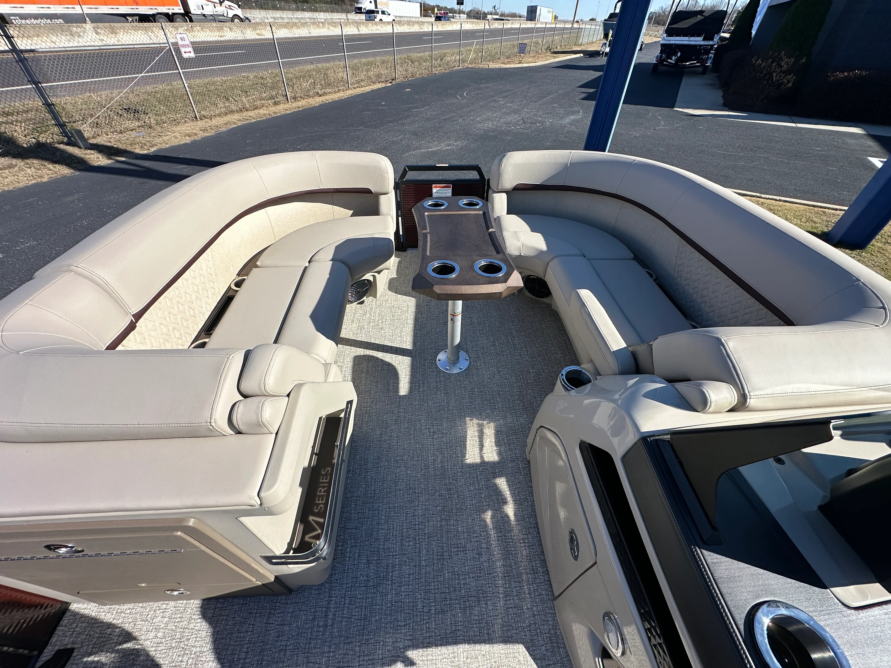 2026 Bennington 23MSL Image Thumbnail #6