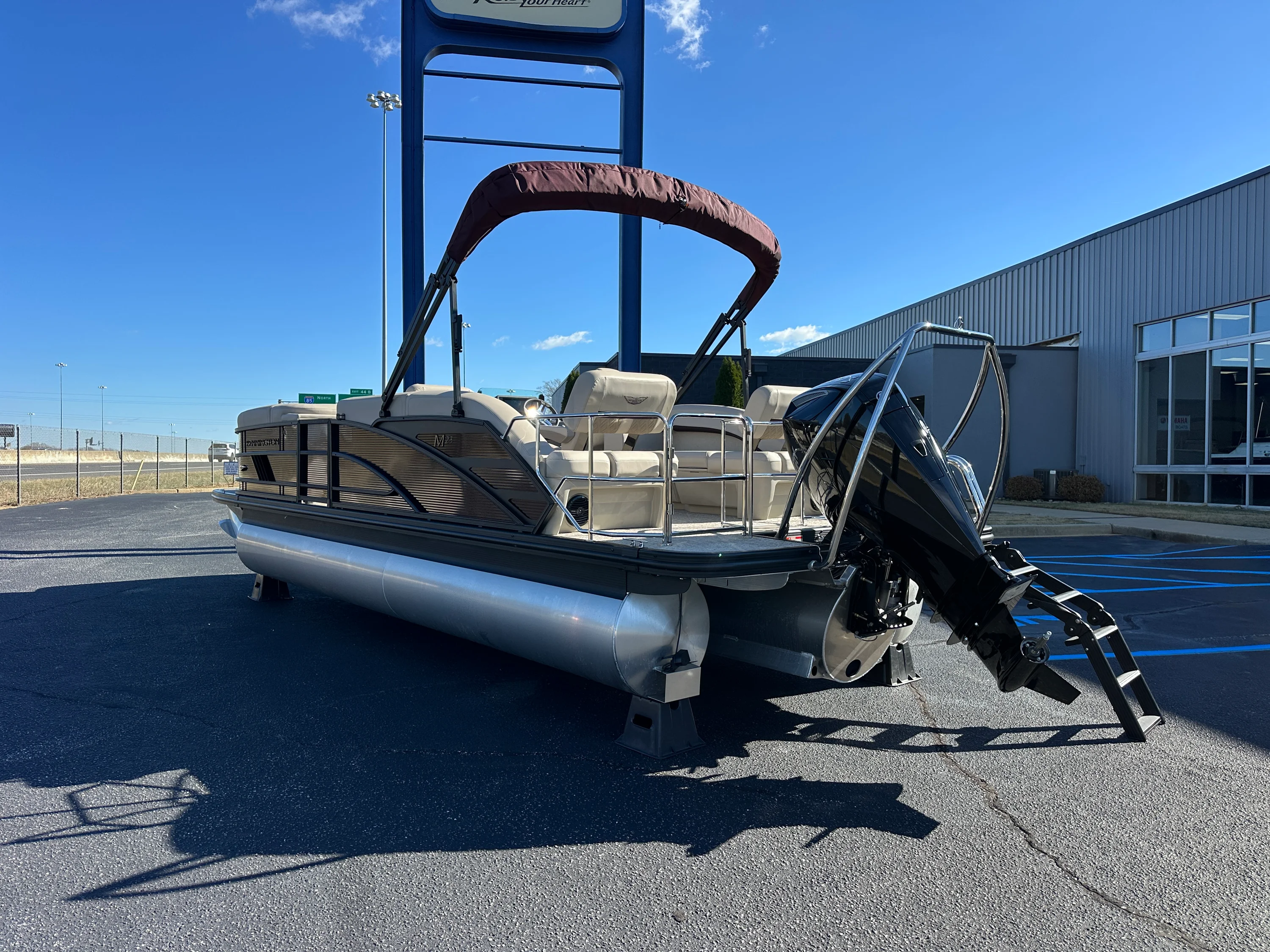 2026 Bennington 23MSL Image Thumbnail #1