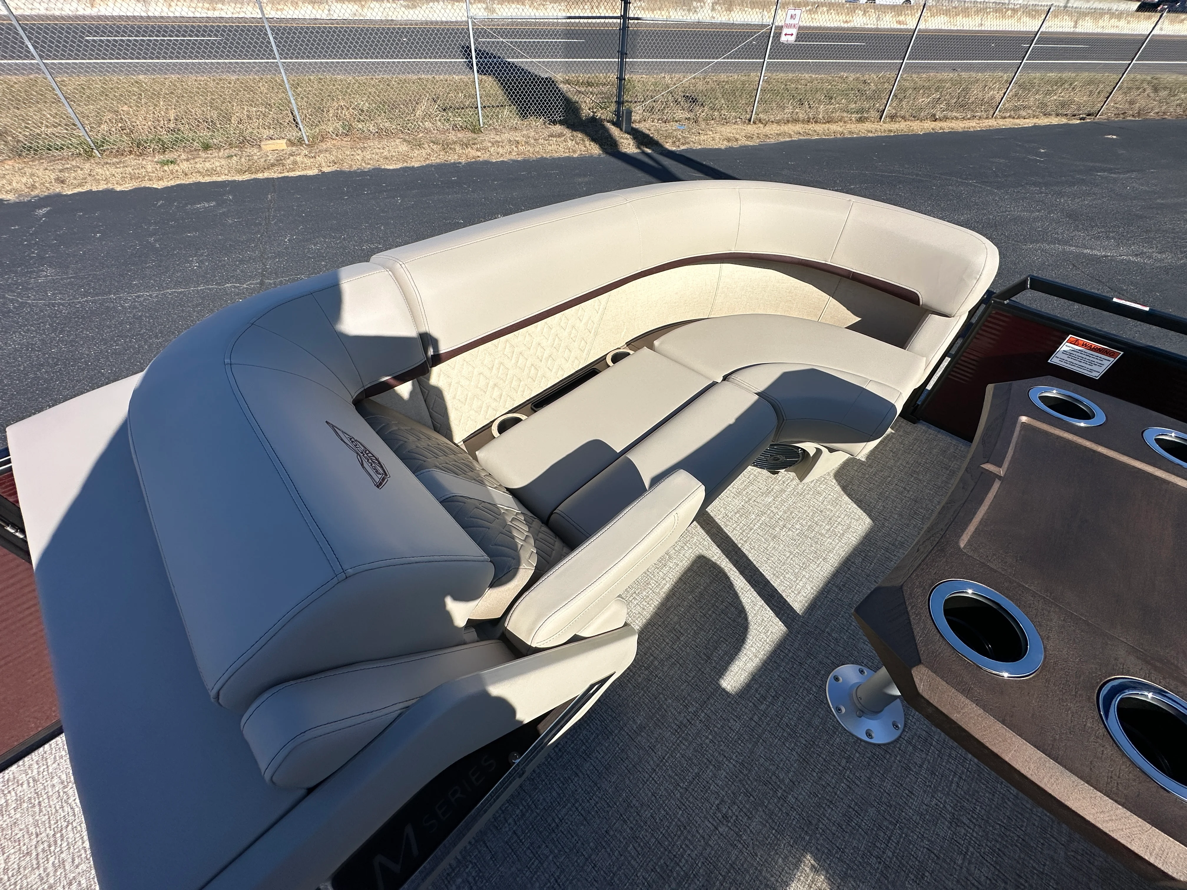 2026 Bennington 23MSL Image Thumbnail #7