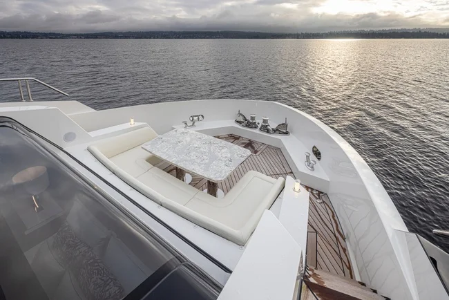 2027 Ocean Alexander 27R Image Thumbnail #16