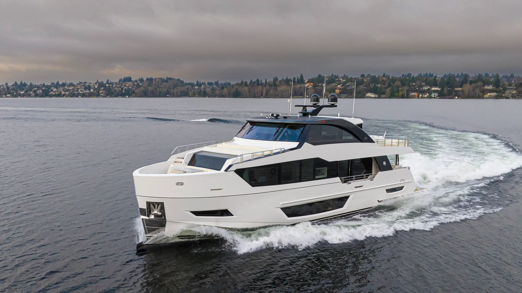 2027 Ocean Alexander 27R Image Thumbnail #4