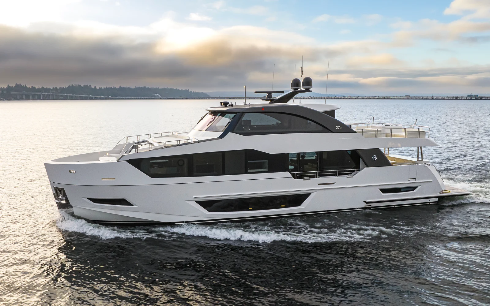 2027 Ocean Alexander 27R Image Thumbnail #1