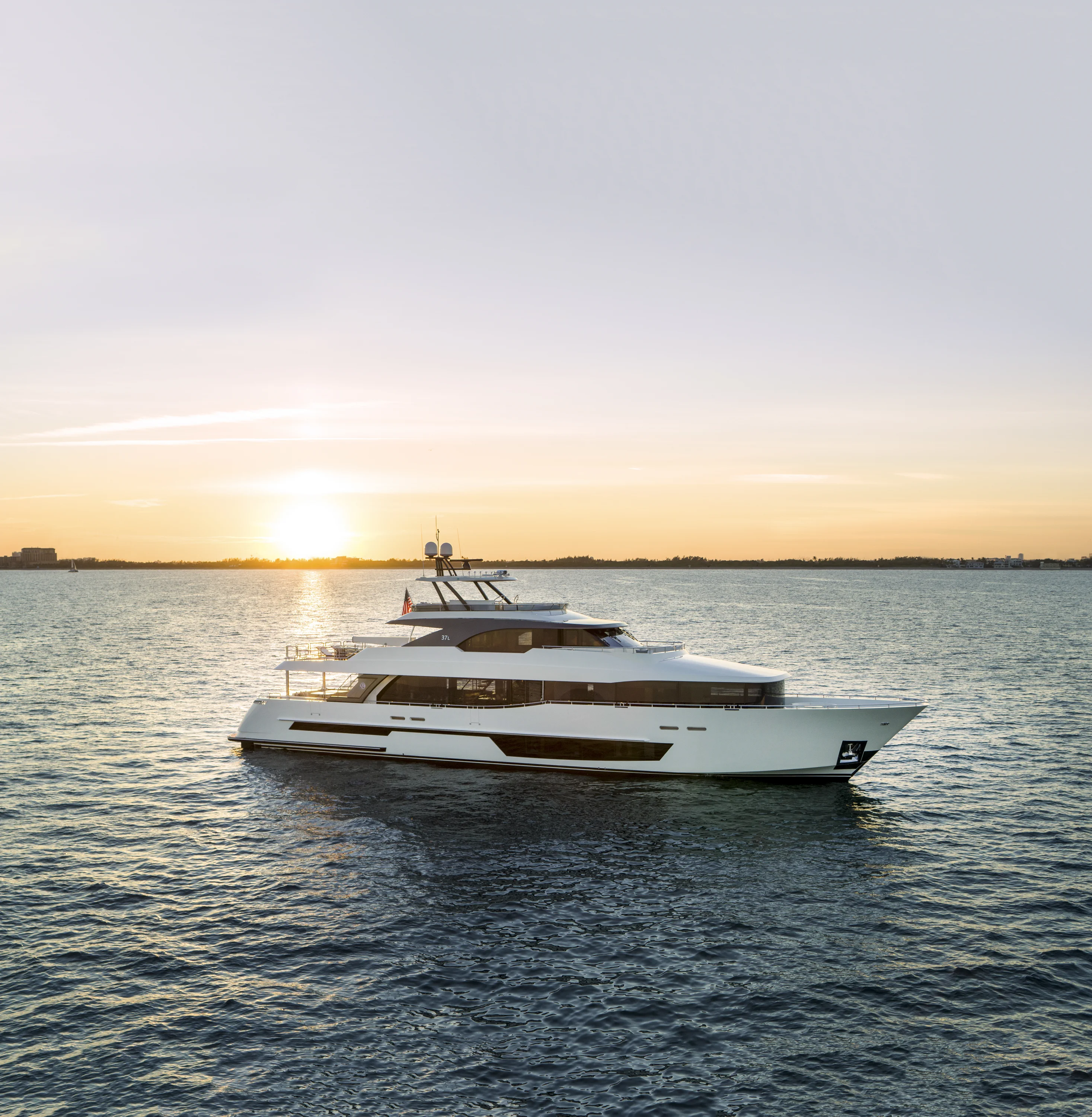 2027 Ocean Alexander 27R Image Thumbnail #0