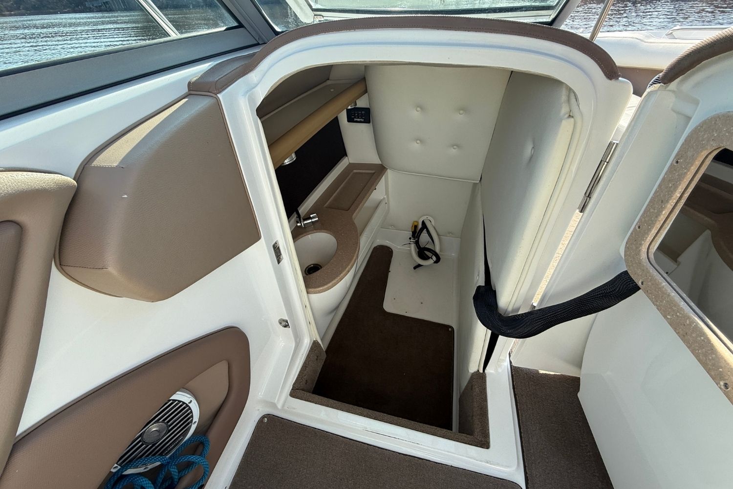 2008 Cobalt 252 Image Thumbnail #38