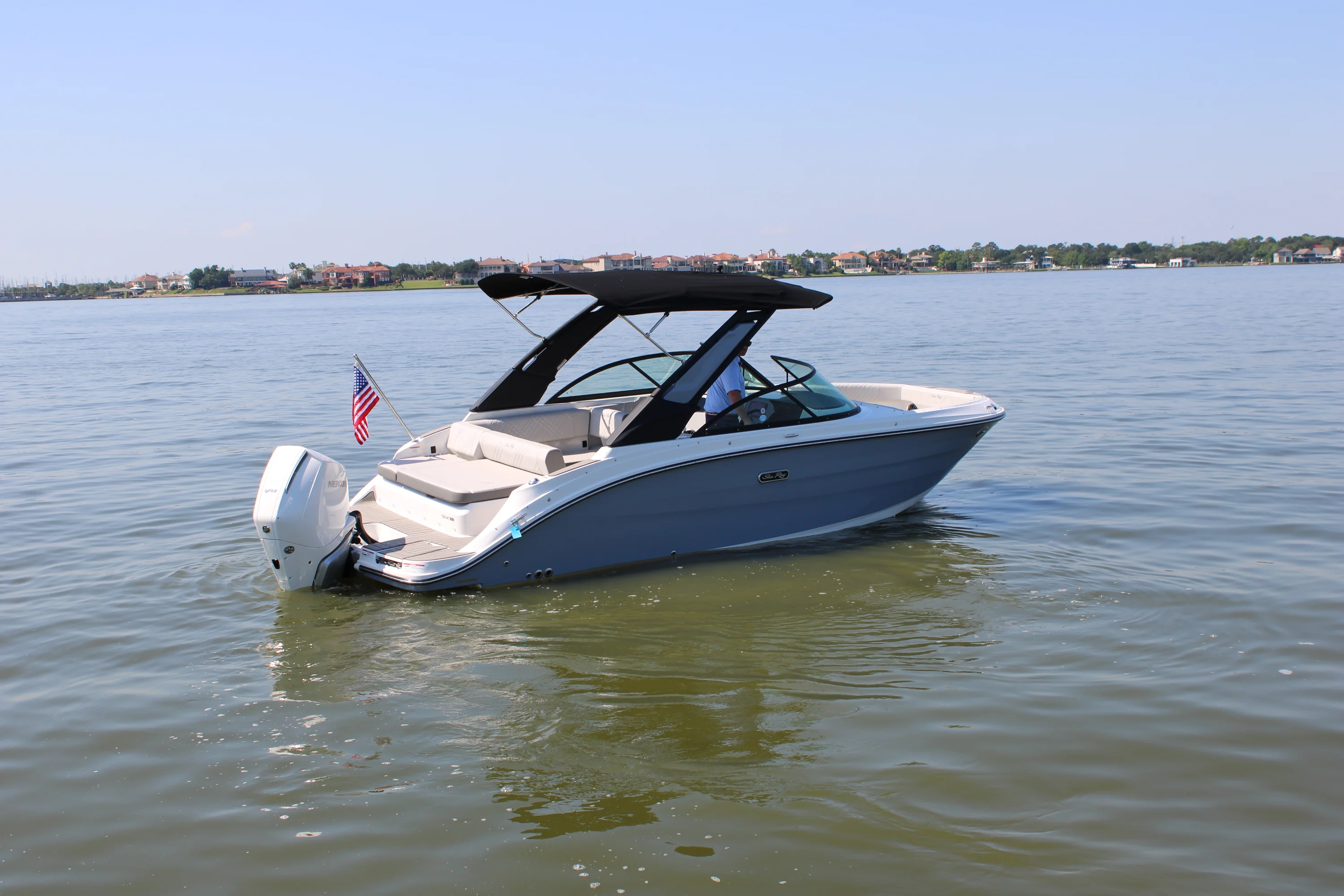 2026 Sea Ray SDX 230 Outboard Image Thumbnail #9