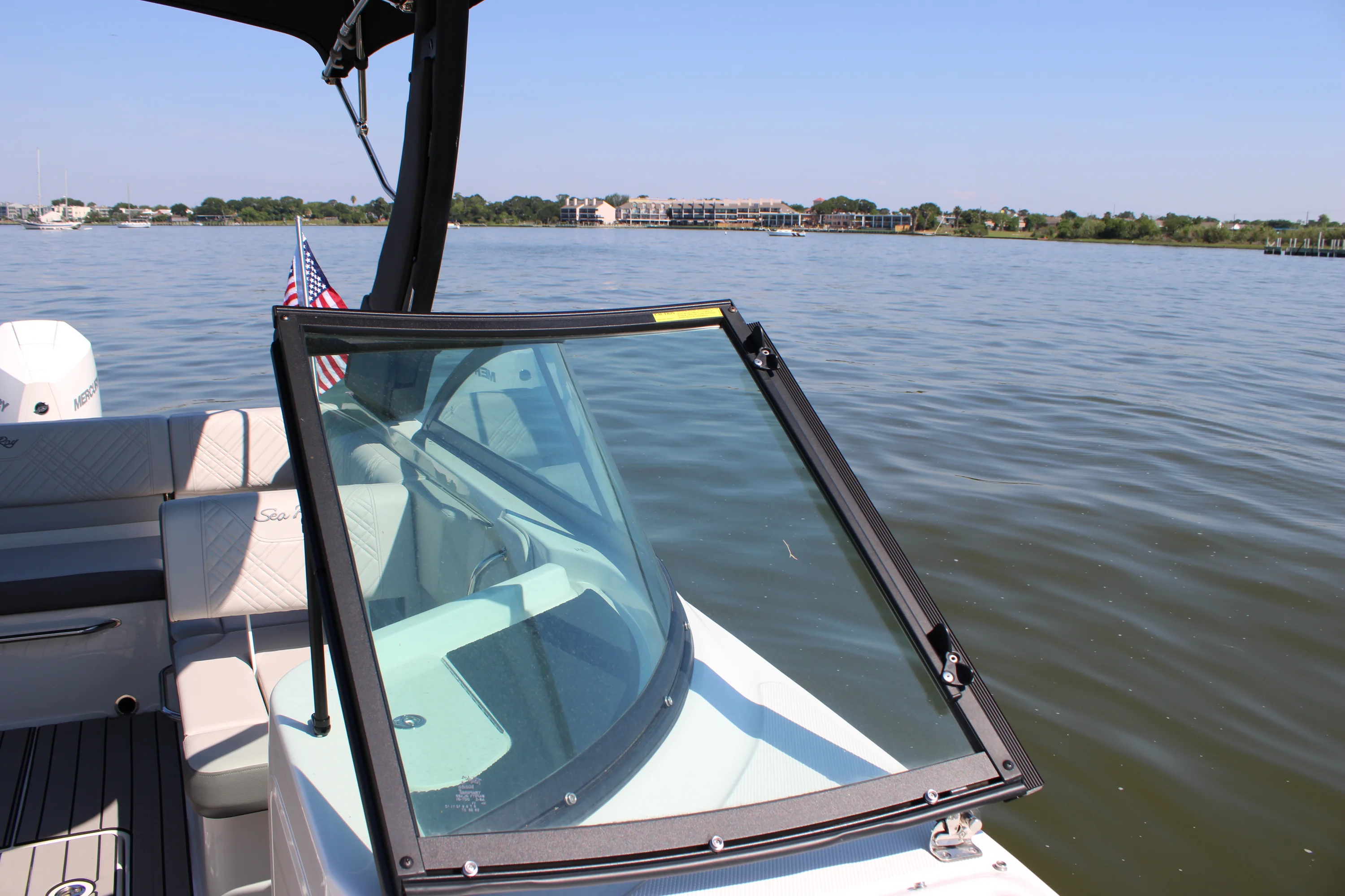 2026 Sea Ray SDX 230 Outboard Image Thumbnail #68