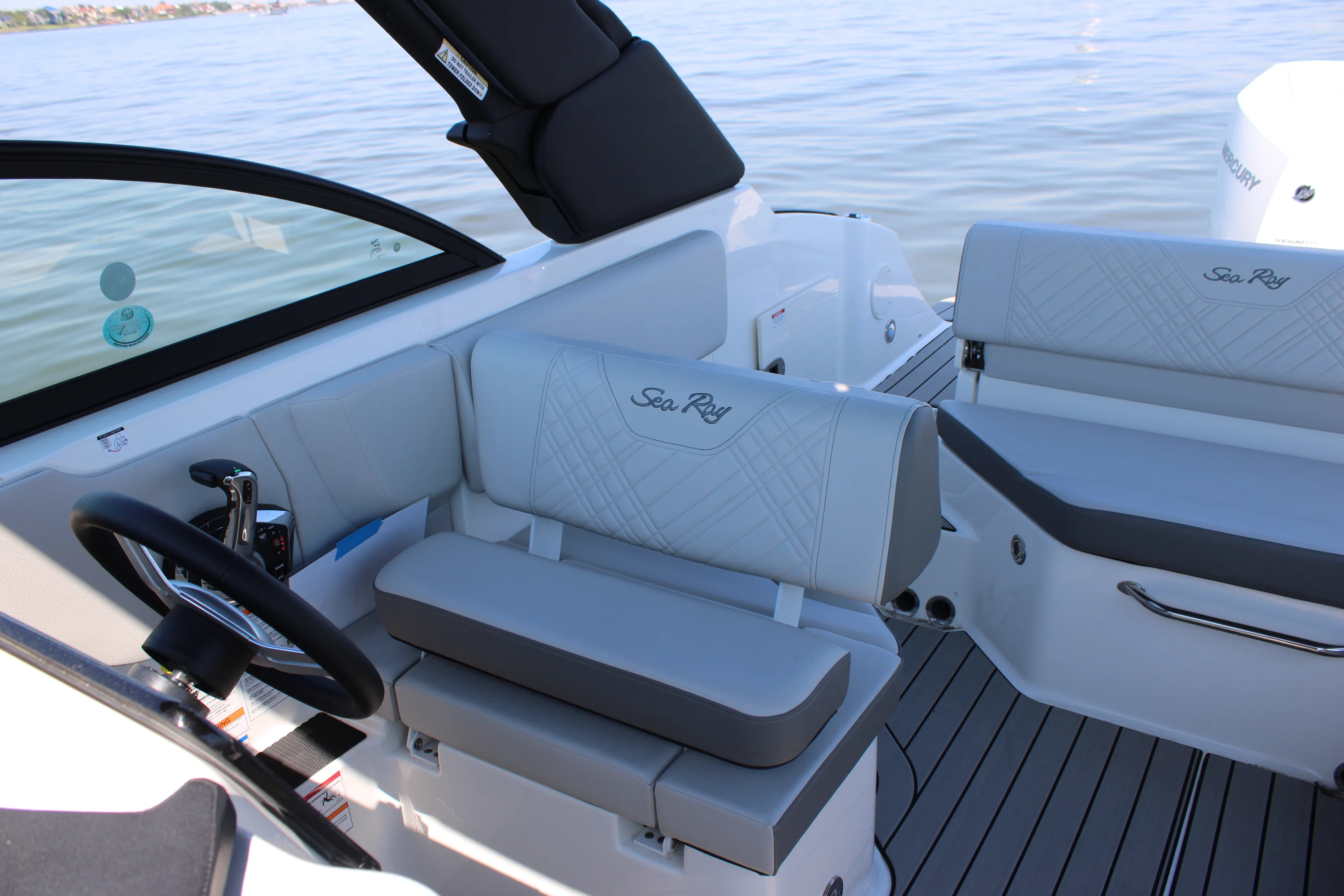 2026 Sea Ray SDX 230 Outboard Image Thumbnail #66