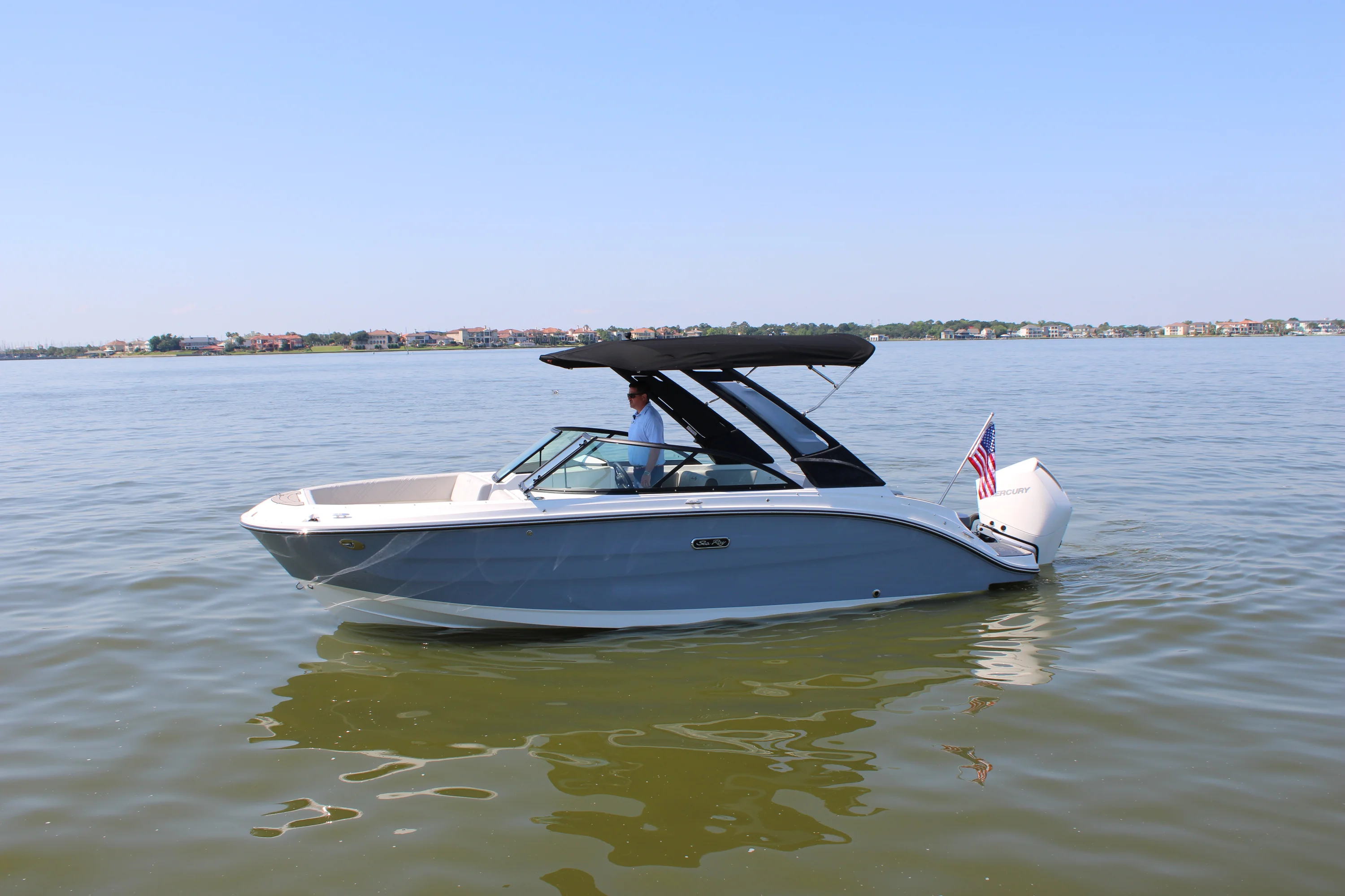 2026 Sea Ray SDX 230 Outboard Image Thumbnail #21