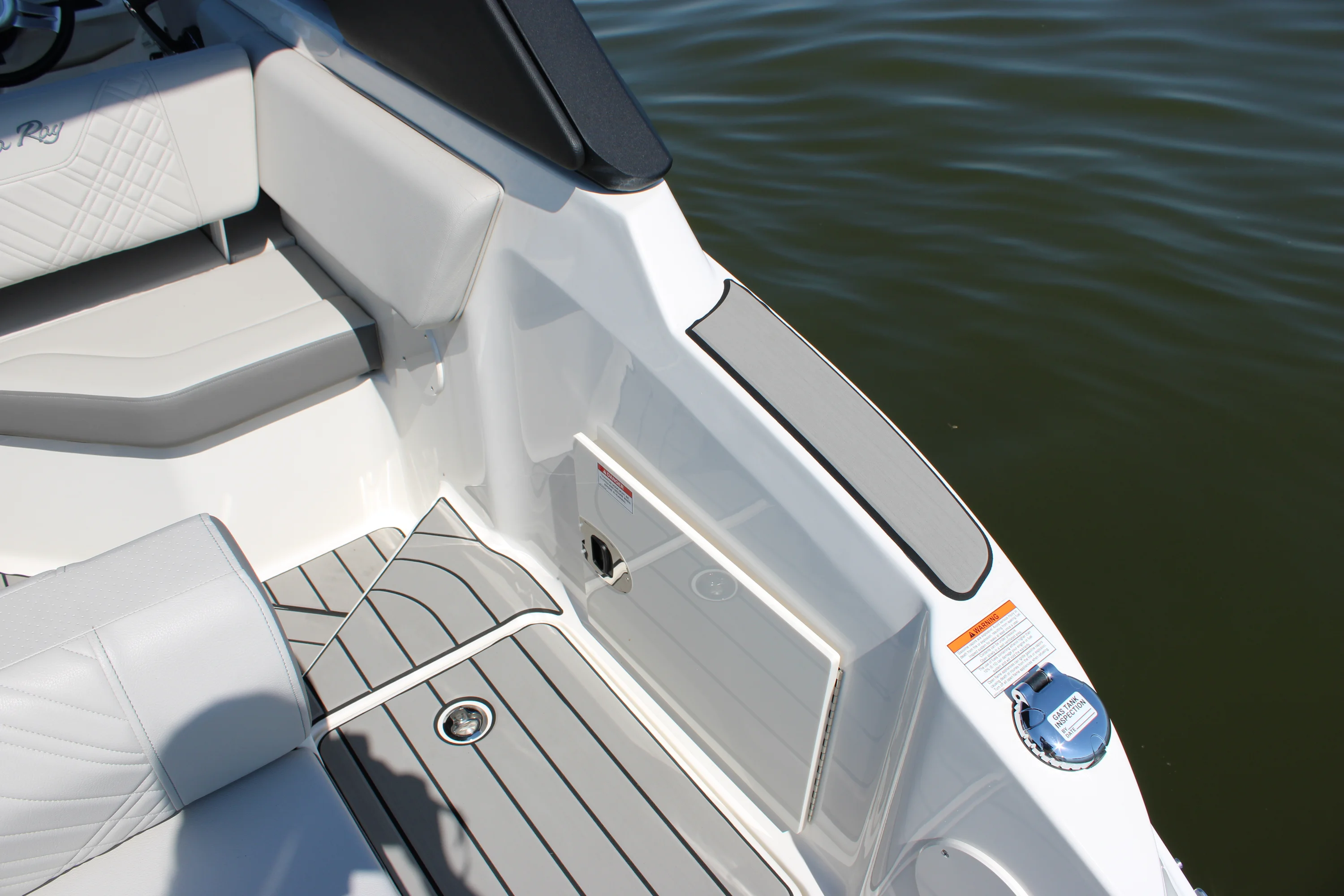 2026 Sea Ray SDX 230 Outboard Image Thumbnail #56