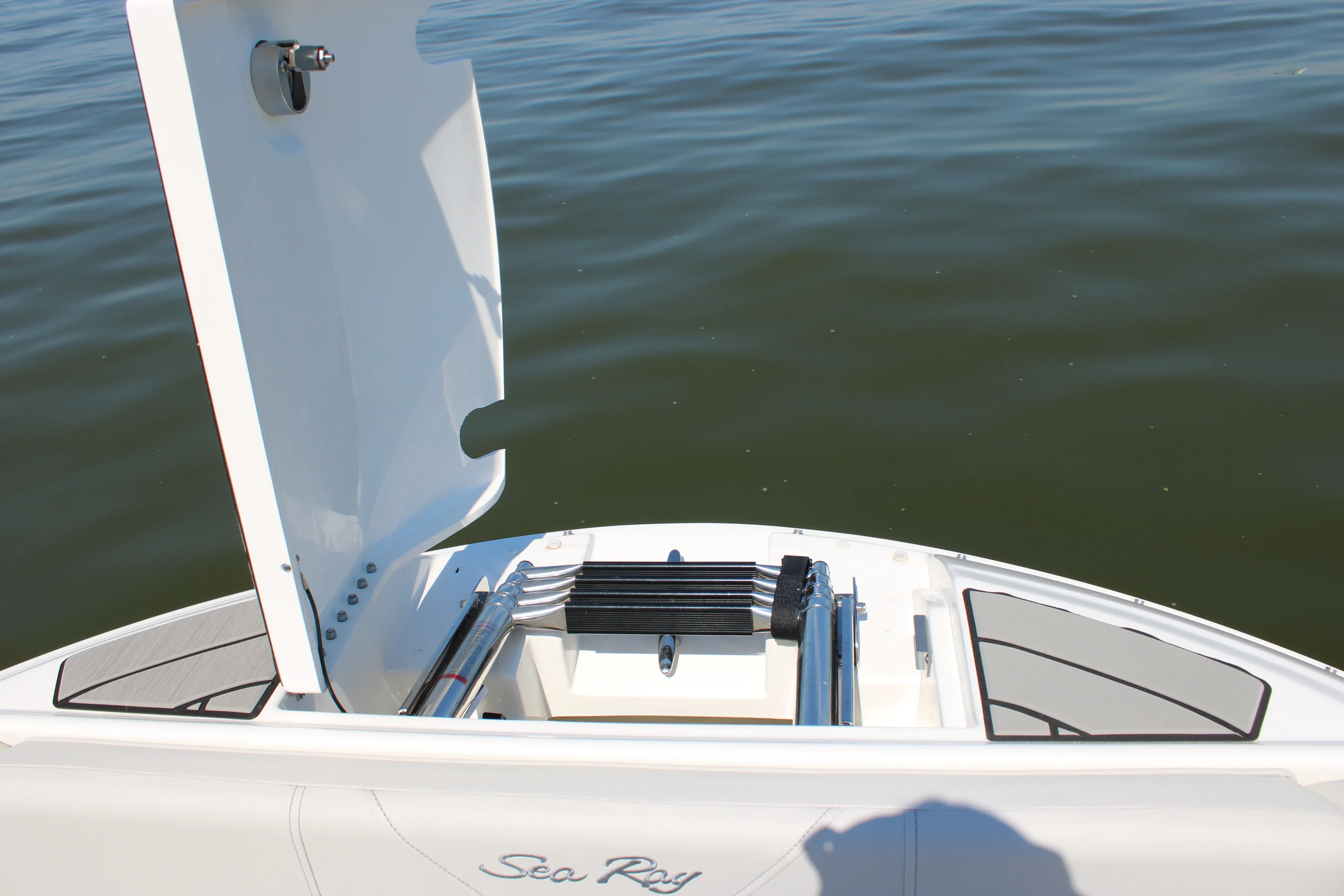 2026 Sea Ray SDX 230 Outboard Image Thumbnail #29