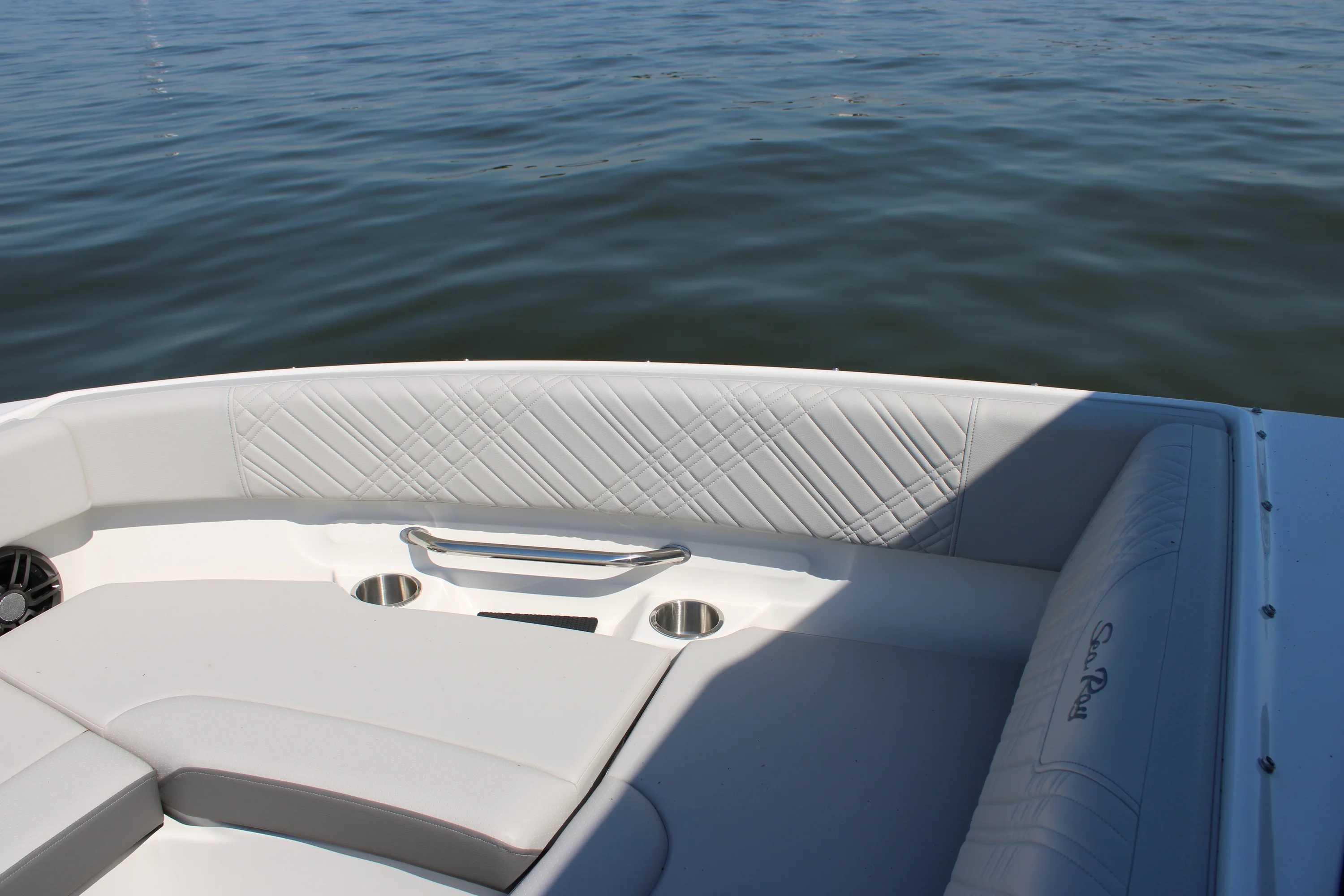 2026 Sea Ray SDX 230 Outboard Image Thumbnail #23