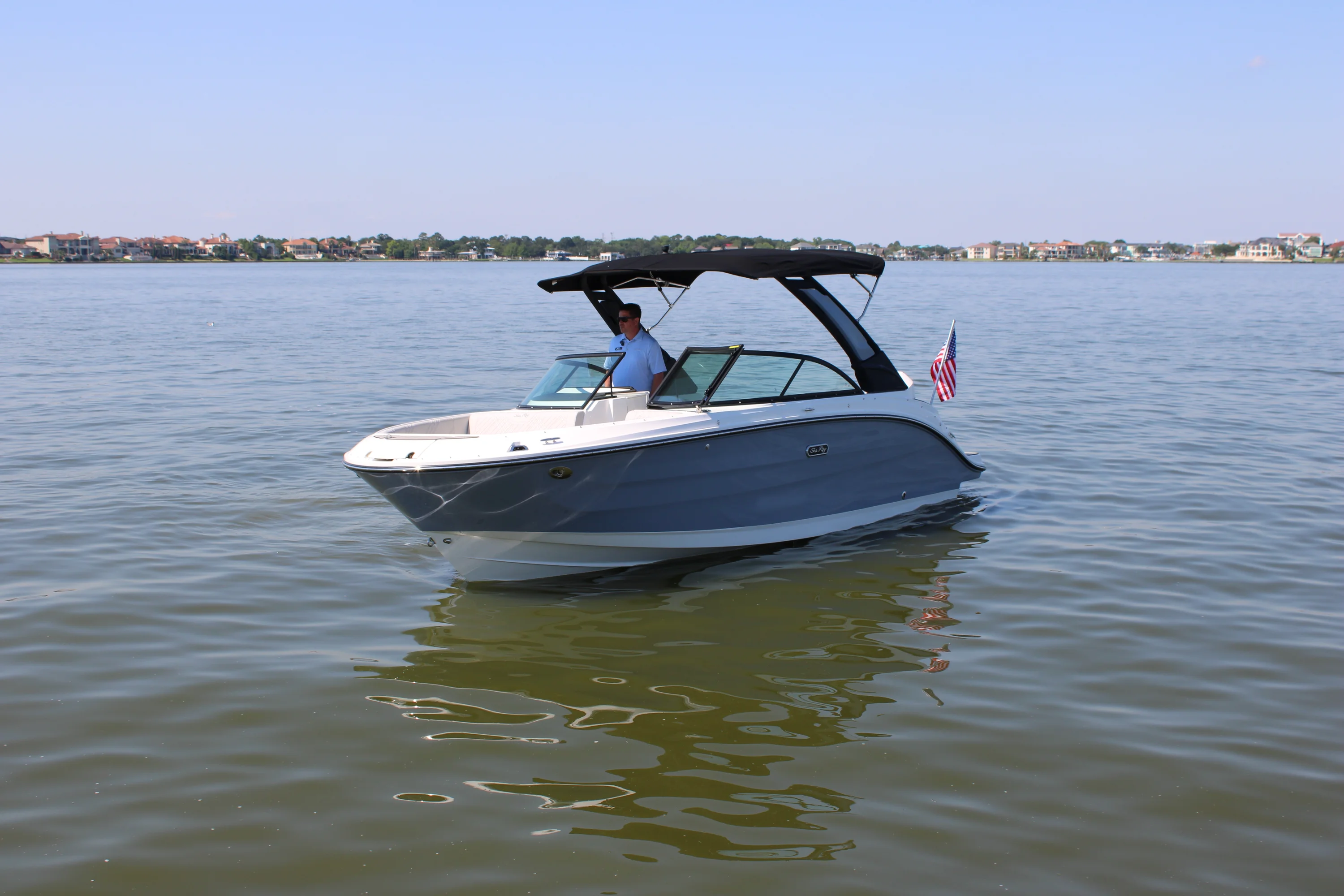 2026 Sea Ray SDX 230 Outboard Image Thumbnail #20