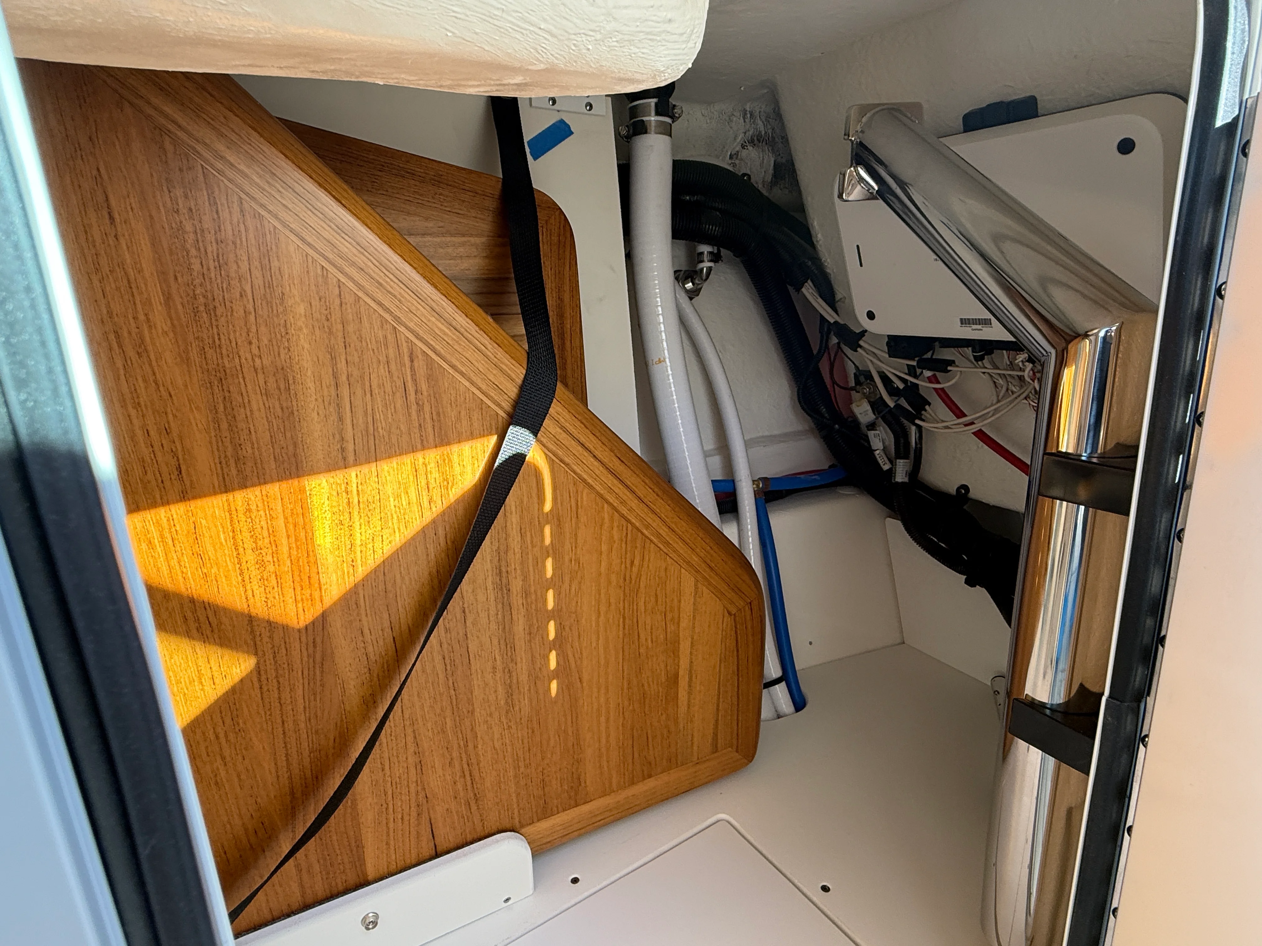 2026 Sea Ray SDX 250 Outboard Image Thumbnail #10