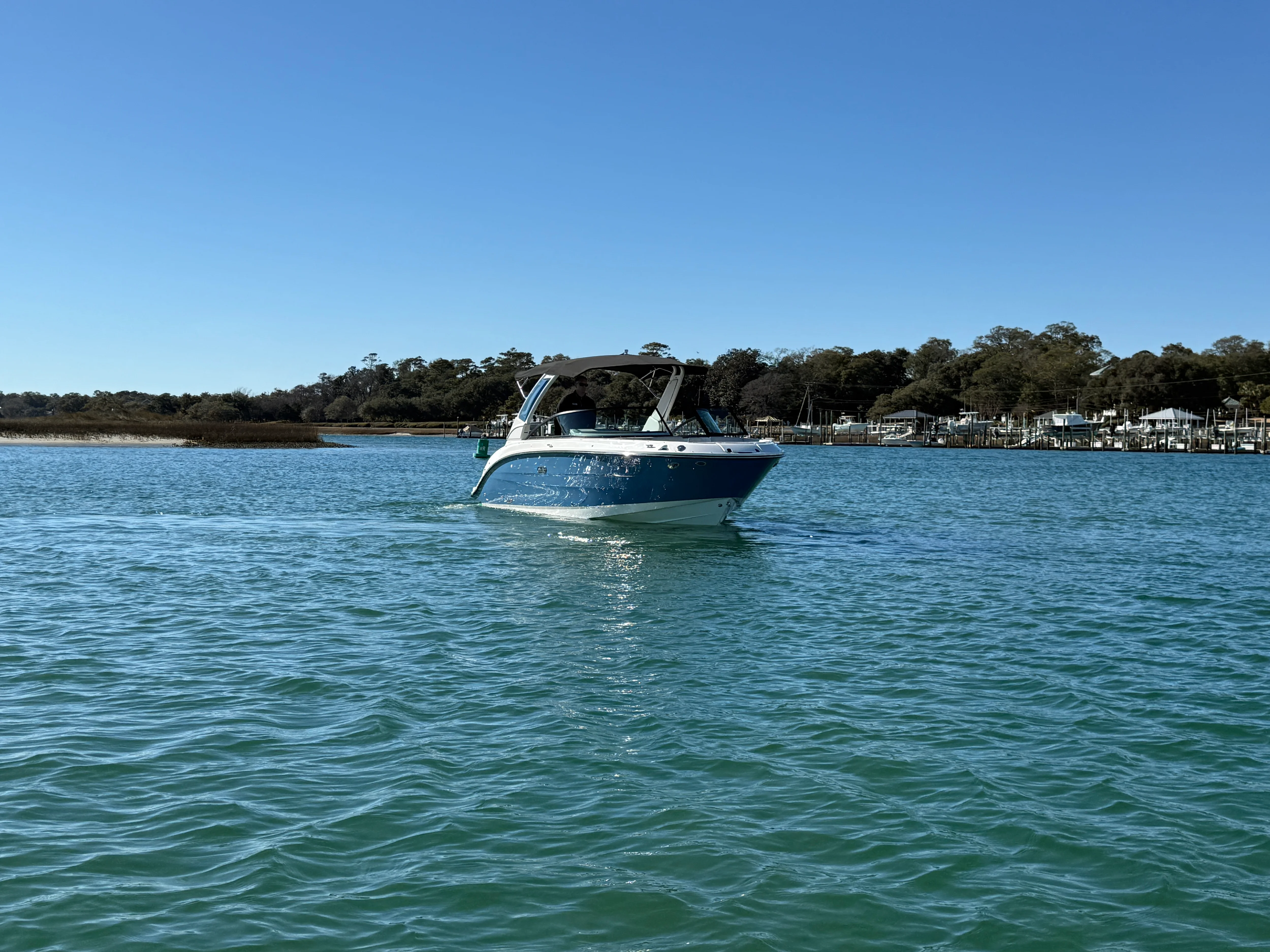 2026 Sea Ray SDX 250 Outboard Image Thumbnail #3