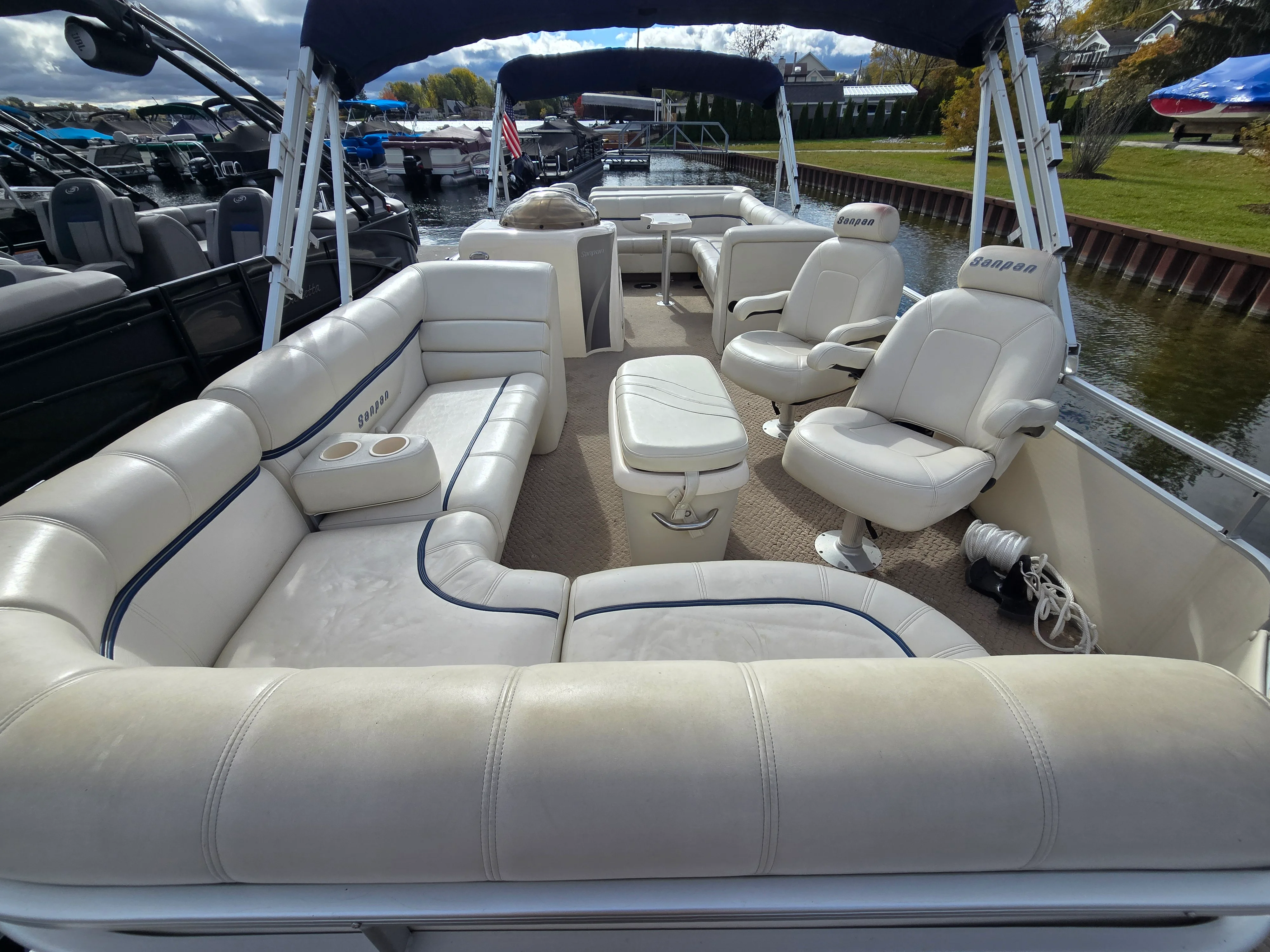 2005 Sanpan 2500 FE Image Thumbnail #4