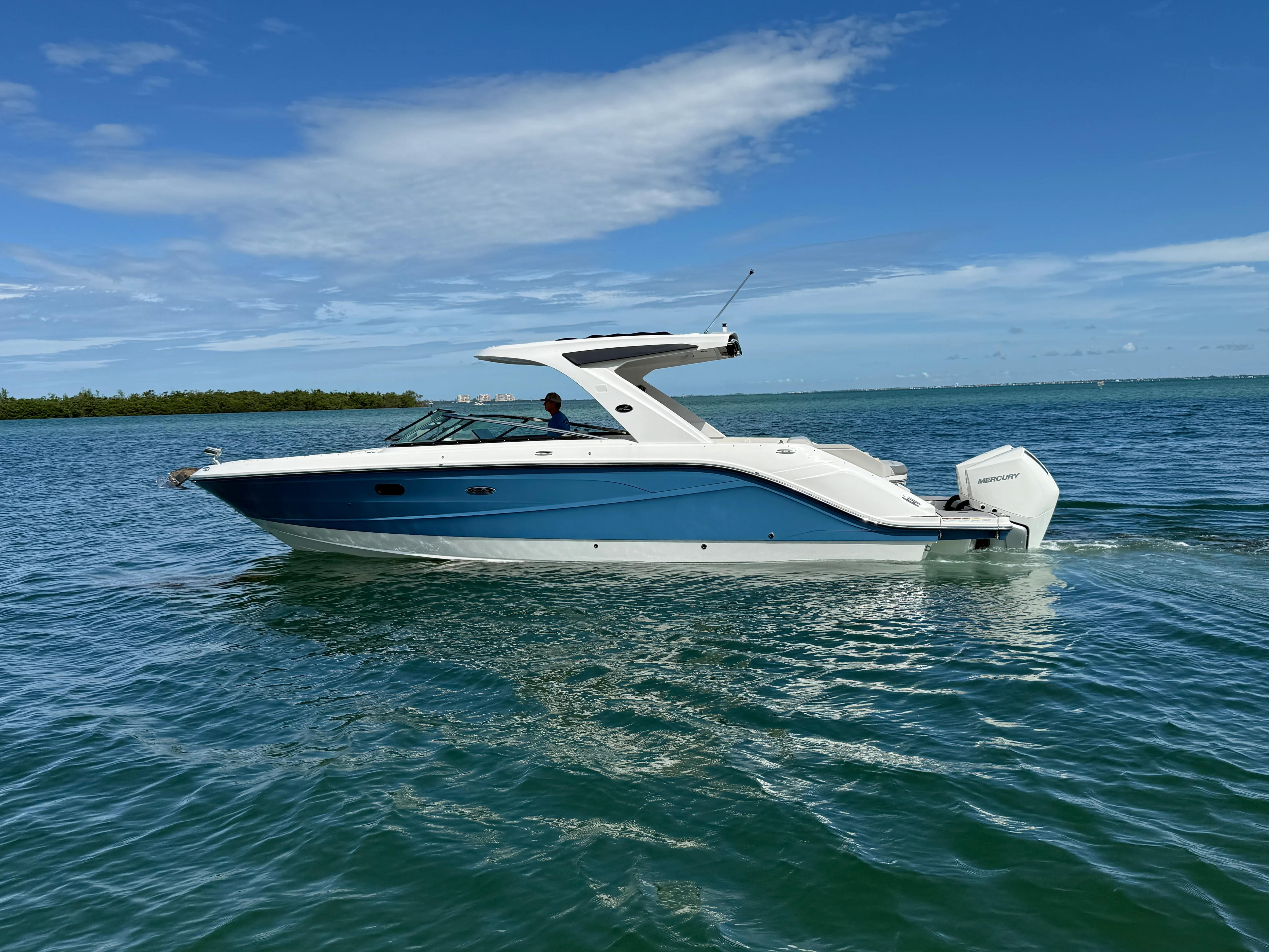 2024 Sea Ray 310 SLX OUTBOARD Image Thumbnail #0