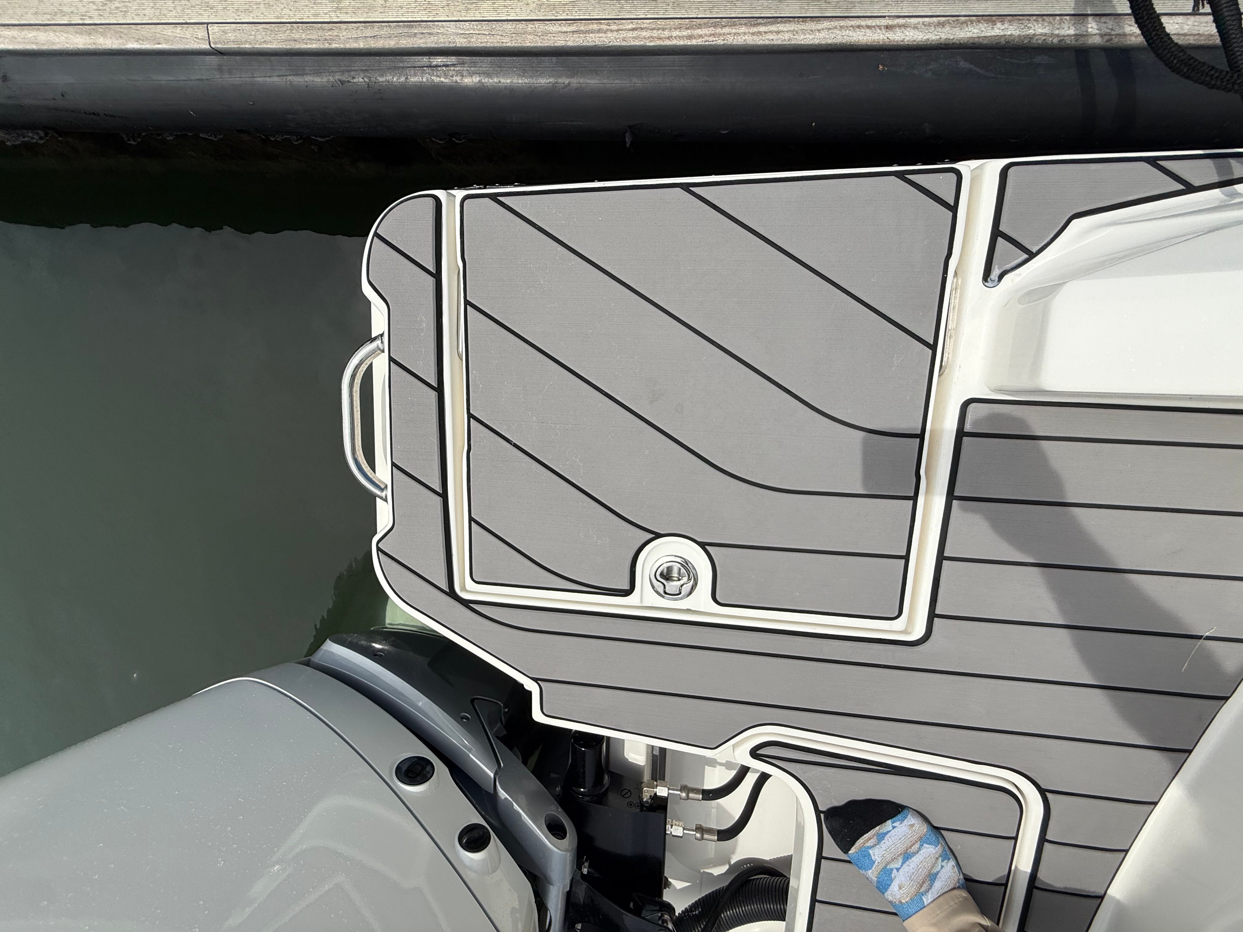 2024 Sea Ray 310 SLX OUTBOARD Image Thumbnail #10