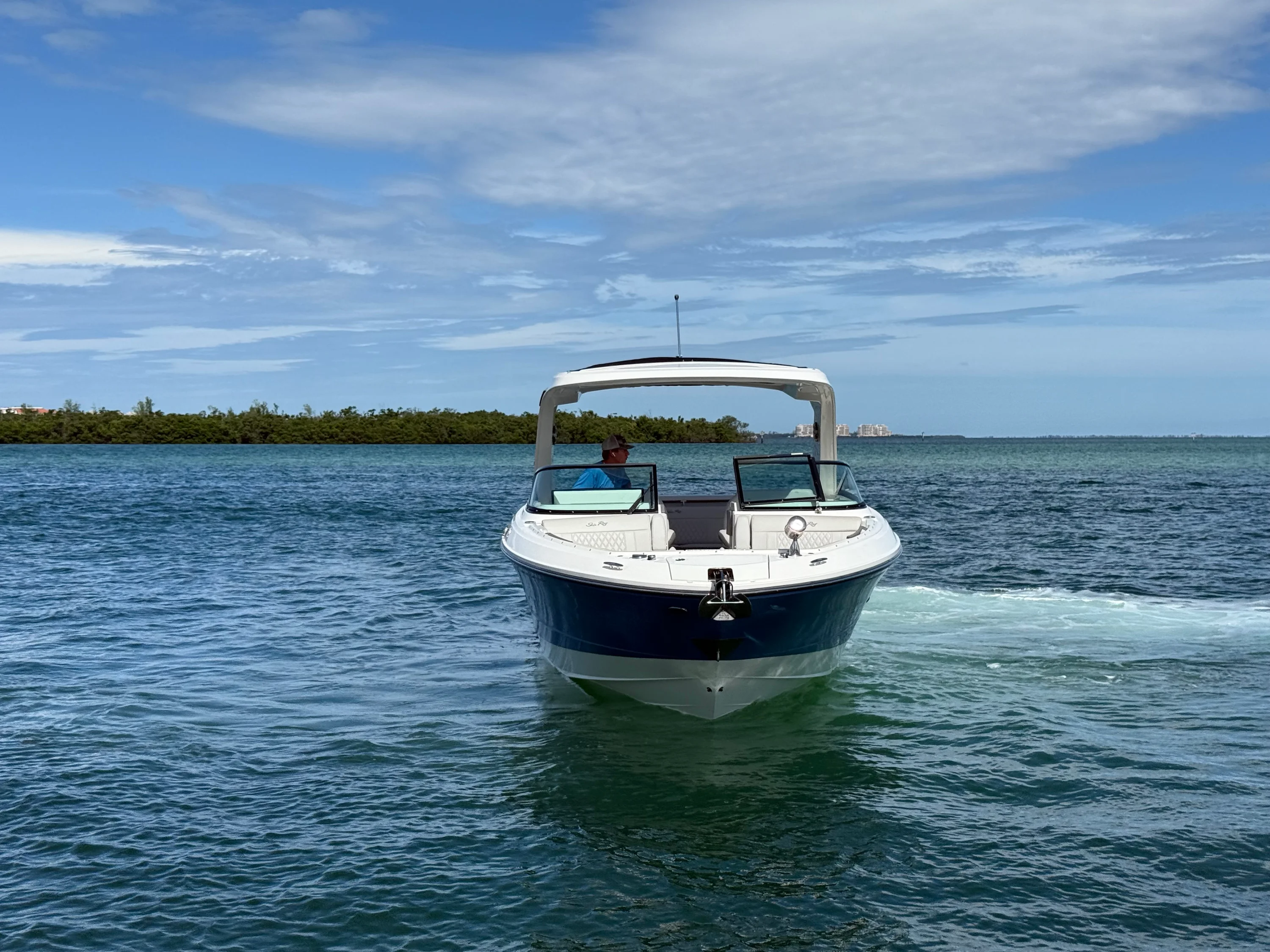 2024 Sea Ray 310 SLX OUTBOARD Image Thumbnail #1