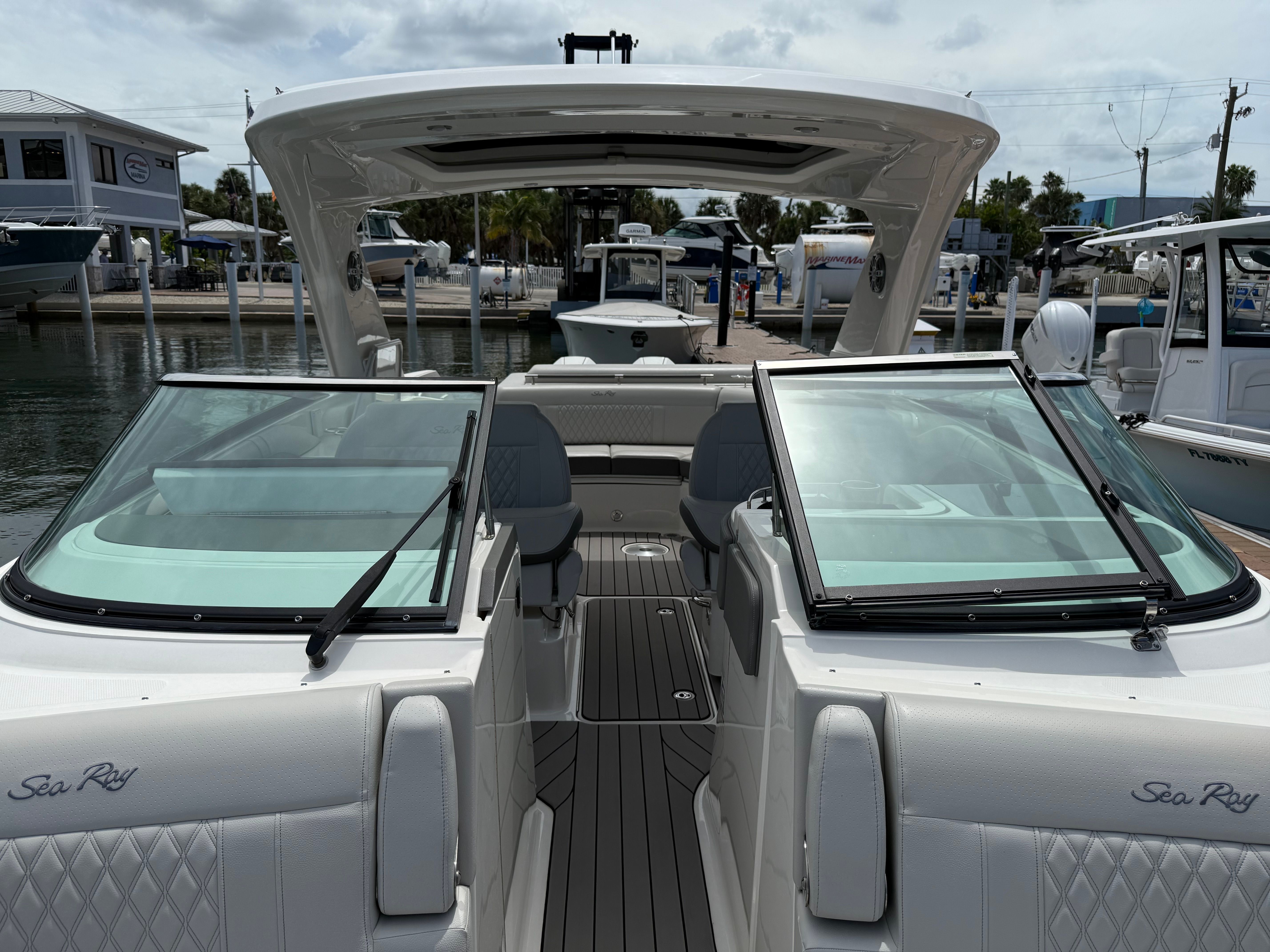 2024 Sea Ray 310 SLX OUTBOARD Image Thumbnail #23