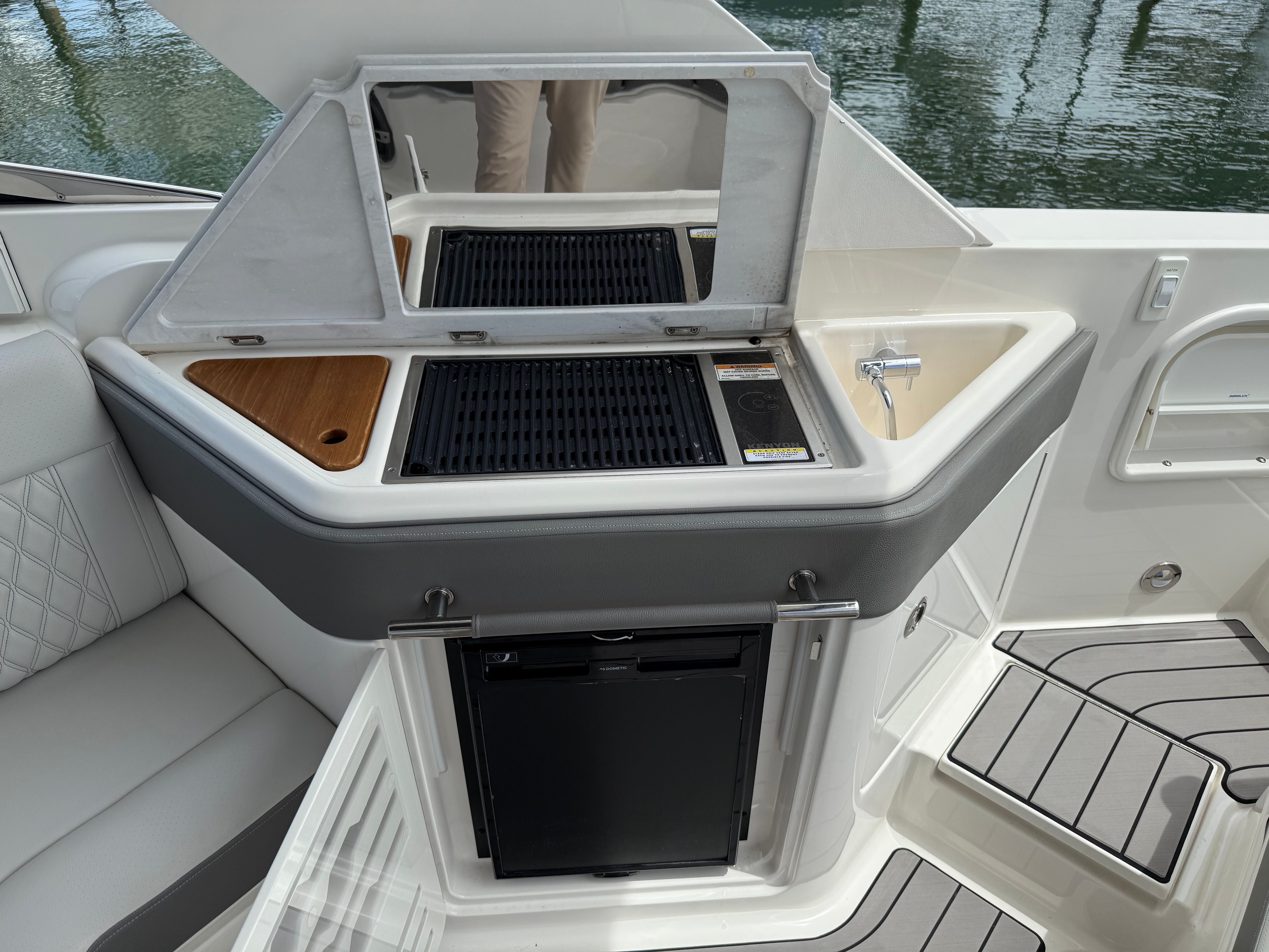 2024 Sea Ray 310 SLX OUTBOARD Image Thumbnail #15