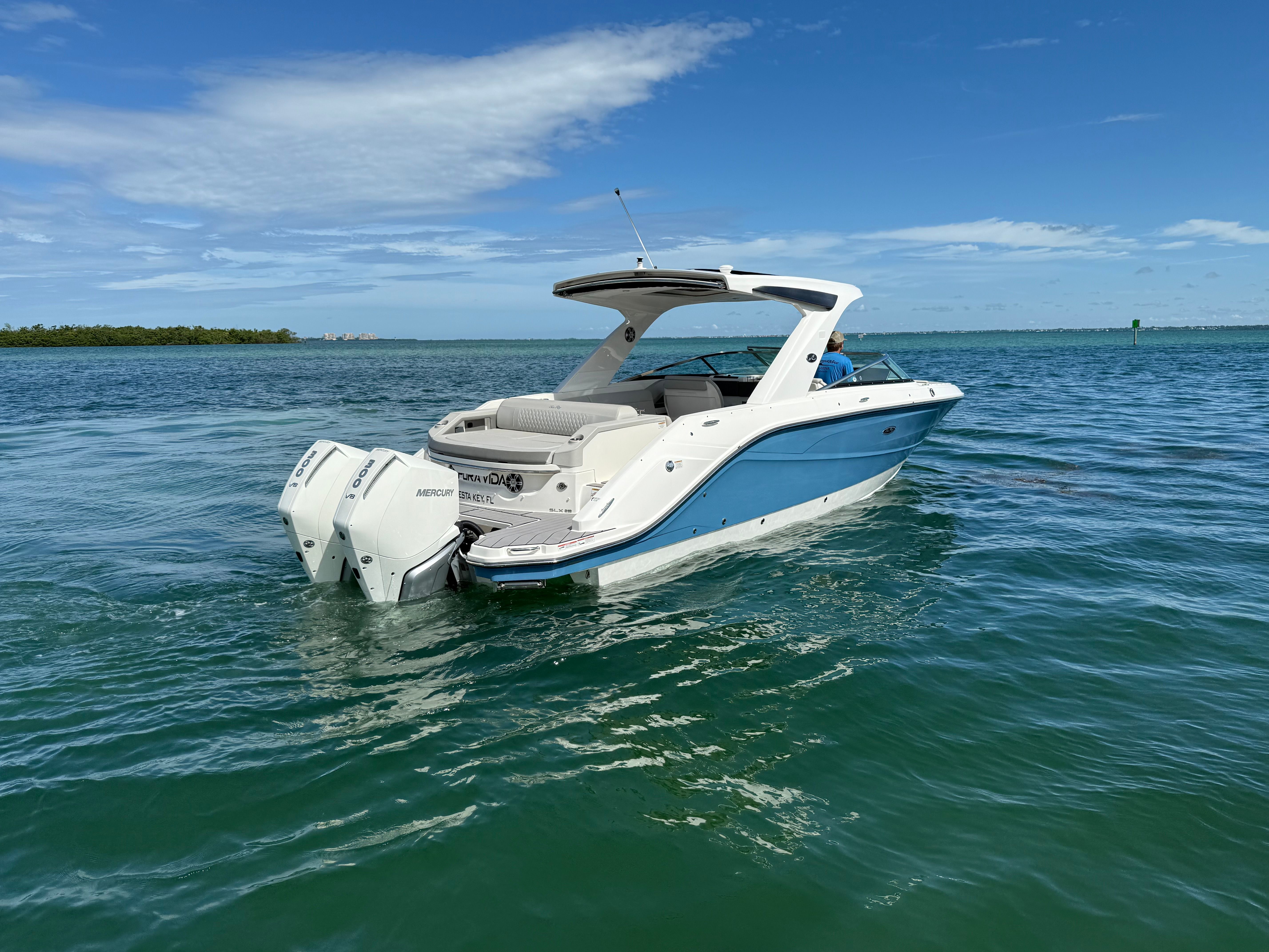 2024 Sea Ray 310 SLX OUTBOARD Image Thumbnail #4