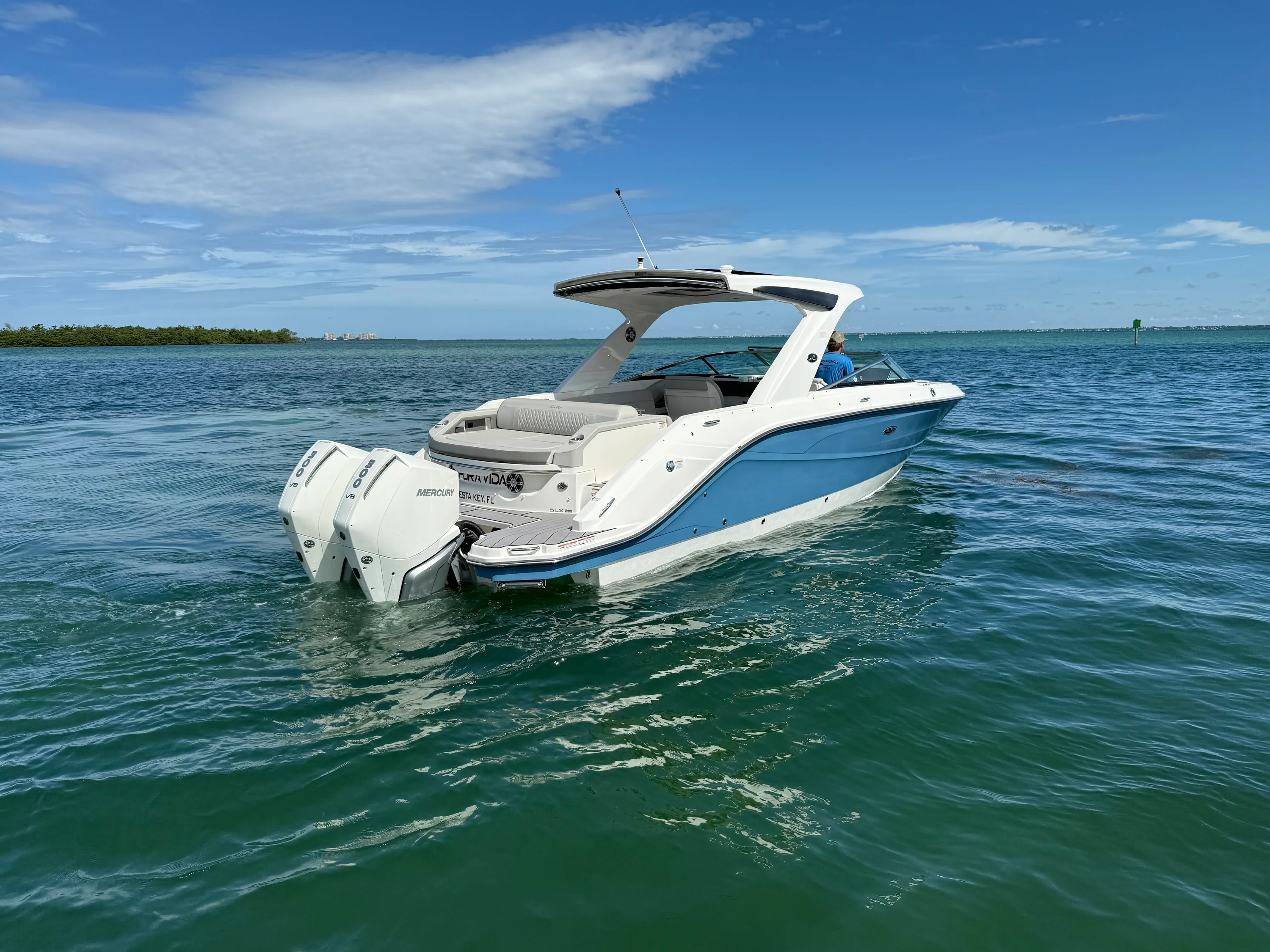 2024 Sea Ray 310 SLX OUTBOARD Image Thumbnail #4
