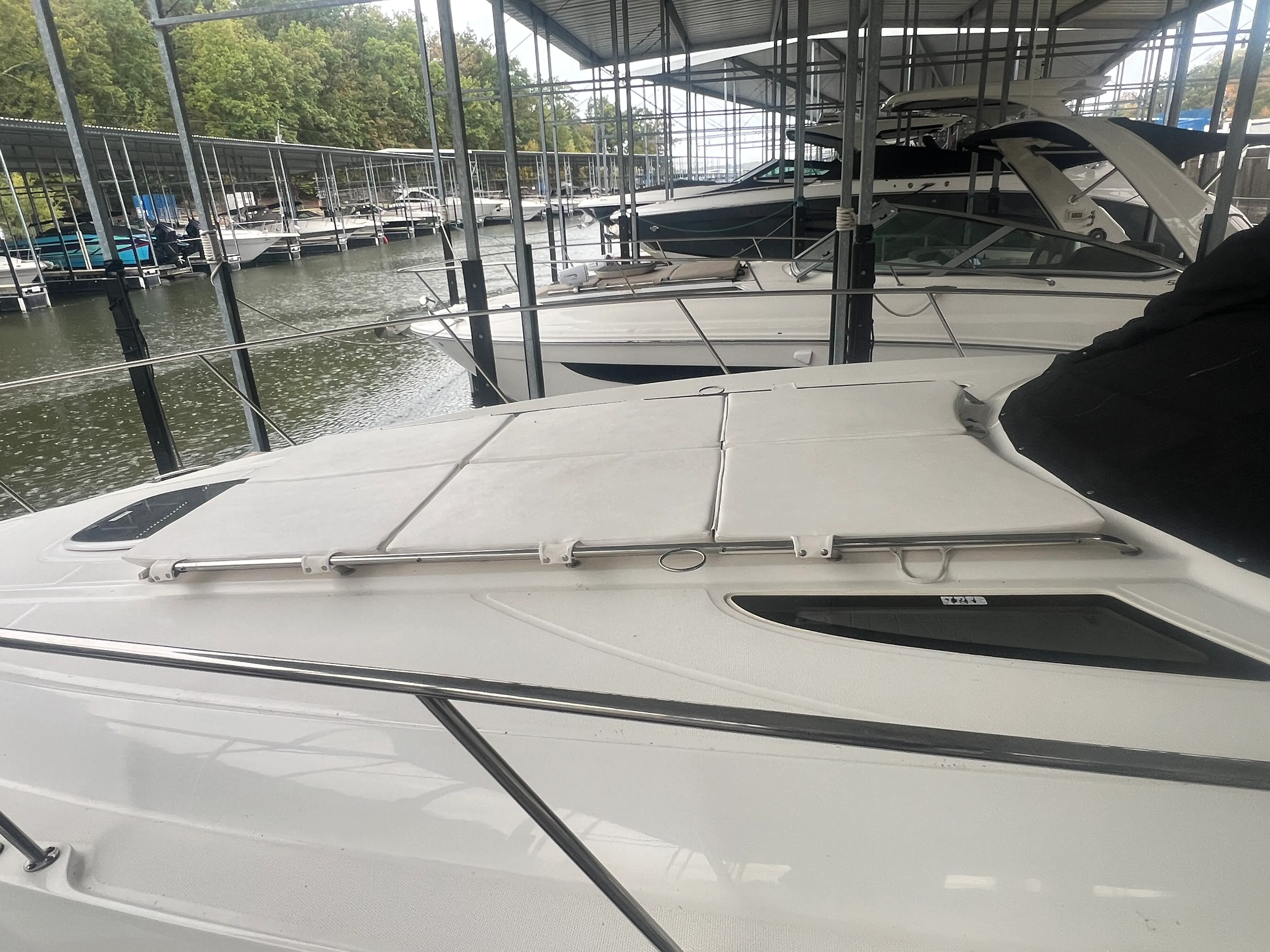 2010 Sea Ray 370 SUNDANCER Image Thumbnail #7